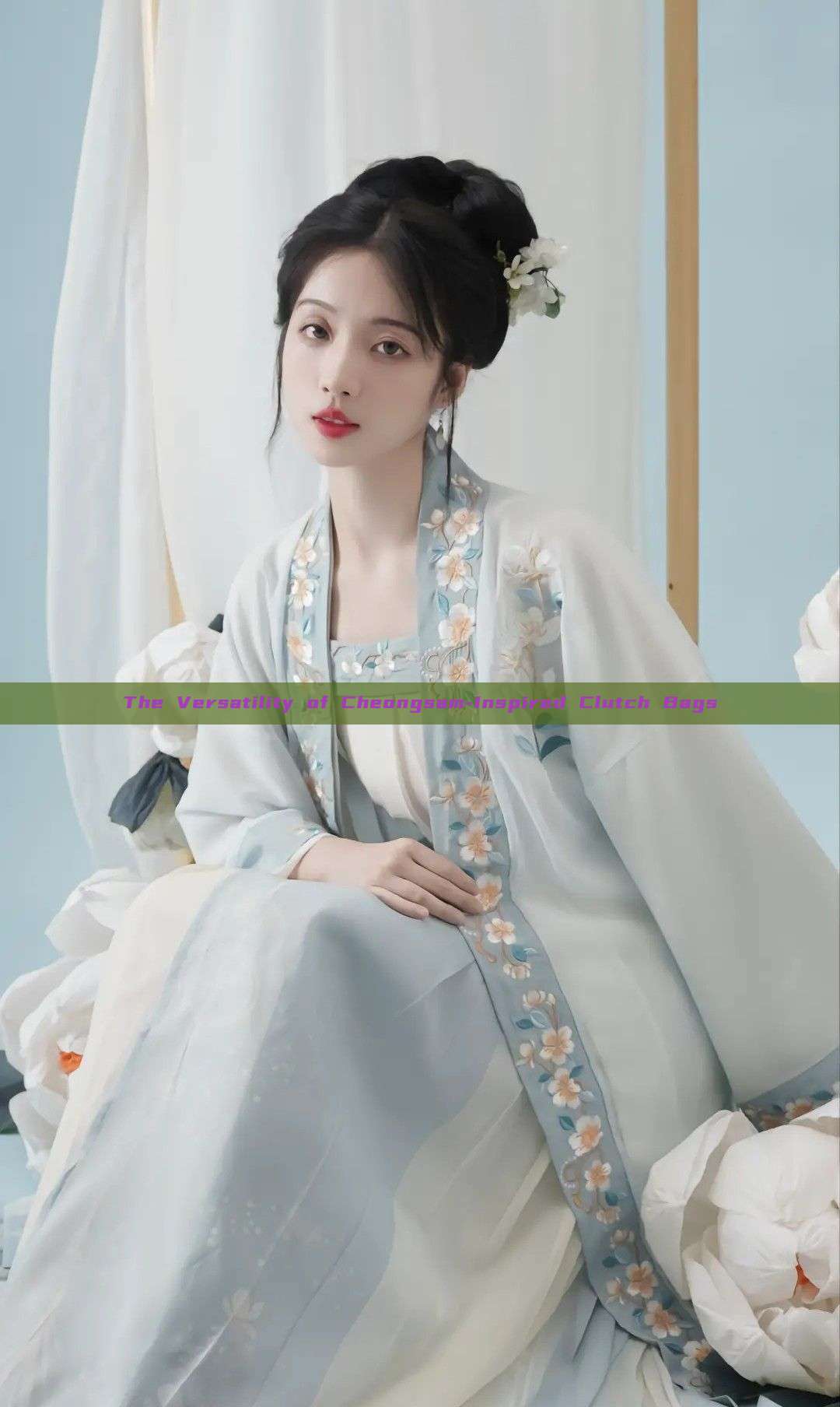 The Versatility of Cheongsam-Inspired Clutch Bags The Versatility of Cheongsam-Inspired Clutch Bags