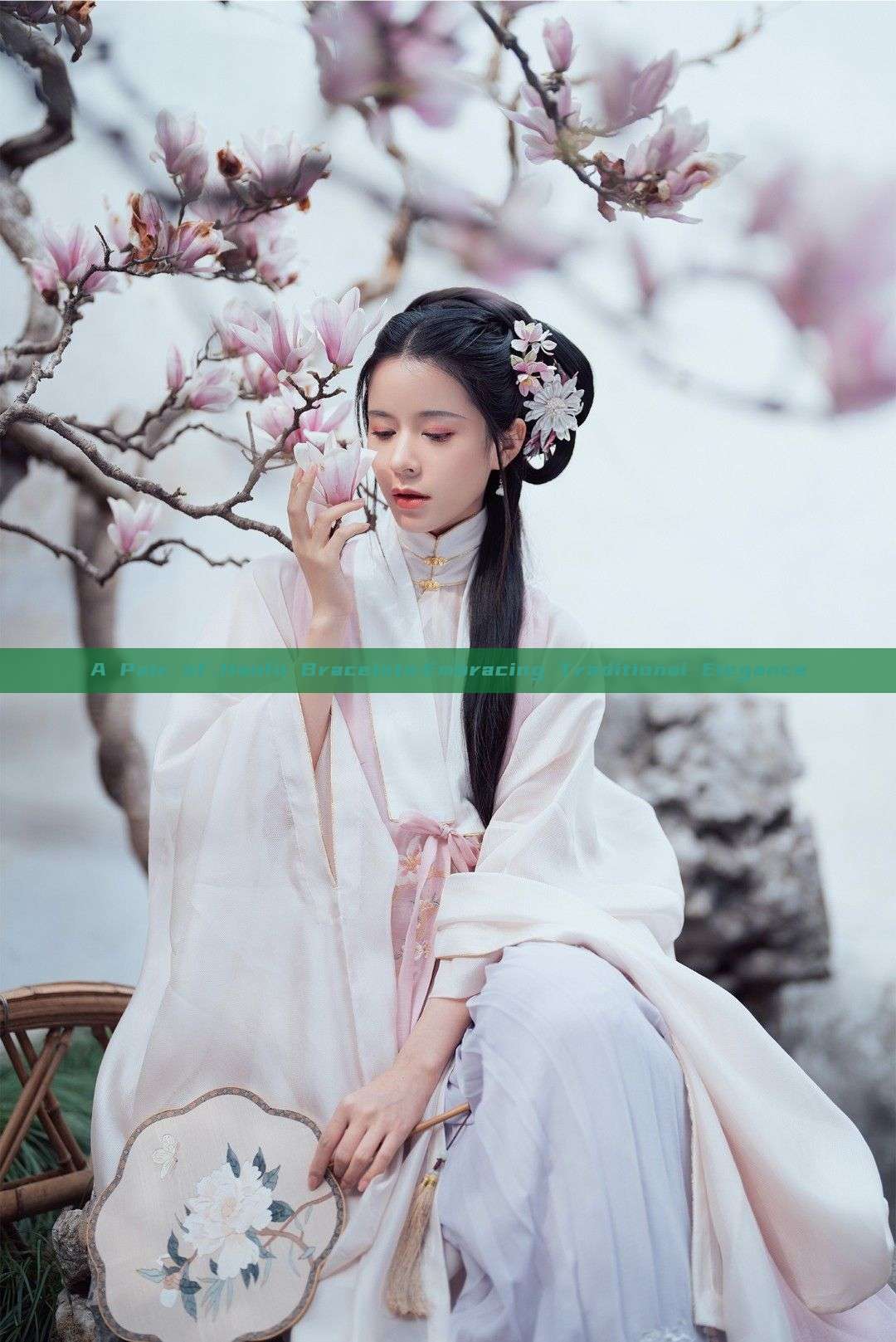 A Pair of Hanfu Bracelets:Embracing Traditional Elegance