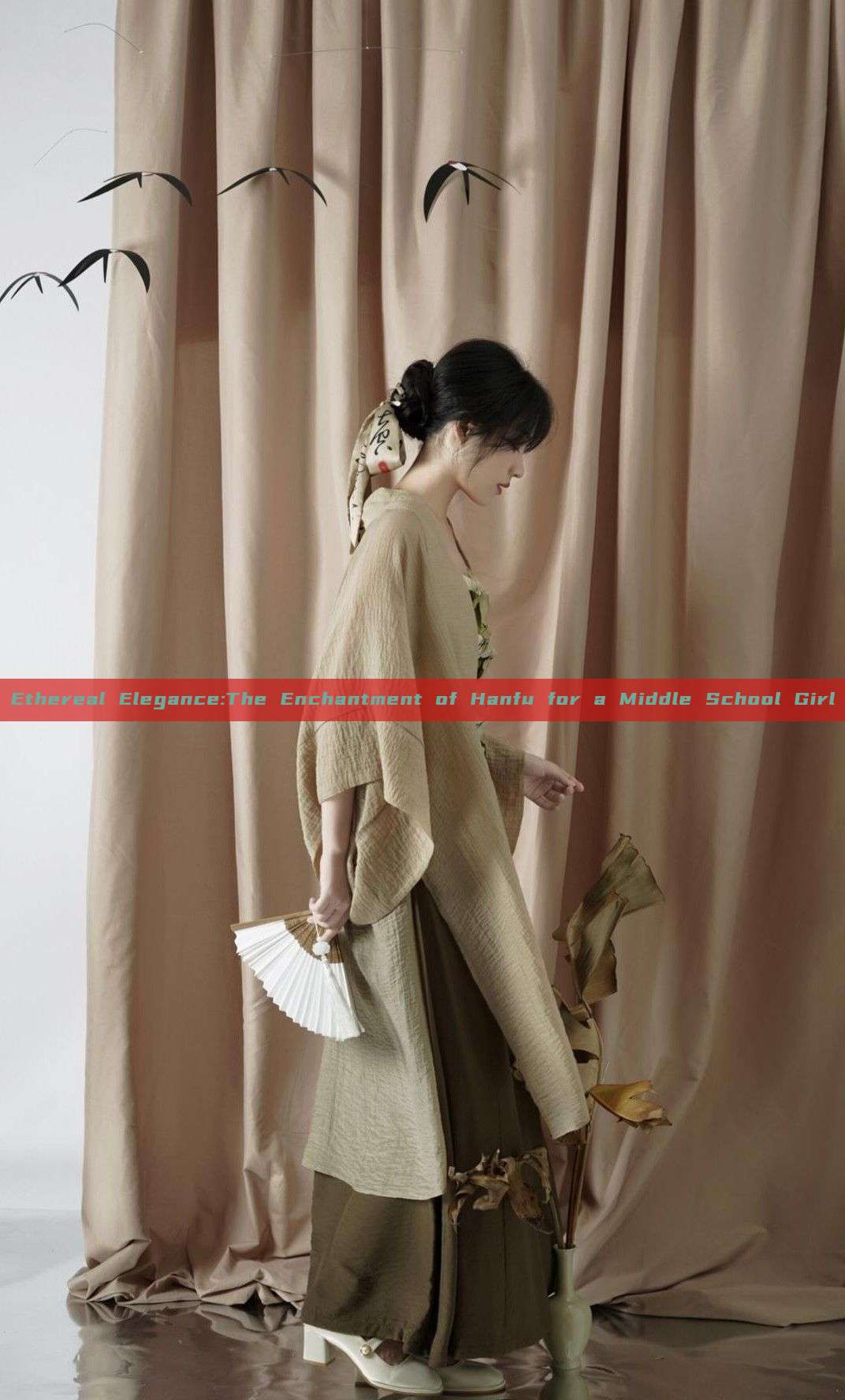 Ethereal Elegance:The Enchantment of Hanfu for a Middle School Girl Ethereal Elegance:The Enchantment of Hanfu for a Middle School Girl