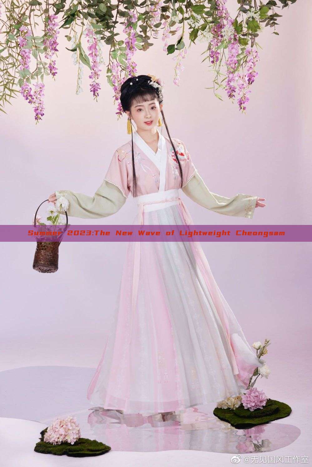 Summer 2023:The New Wave of Lightweight Cheongsam Summer 2023:The New Wave of Lightweight Cheongsam