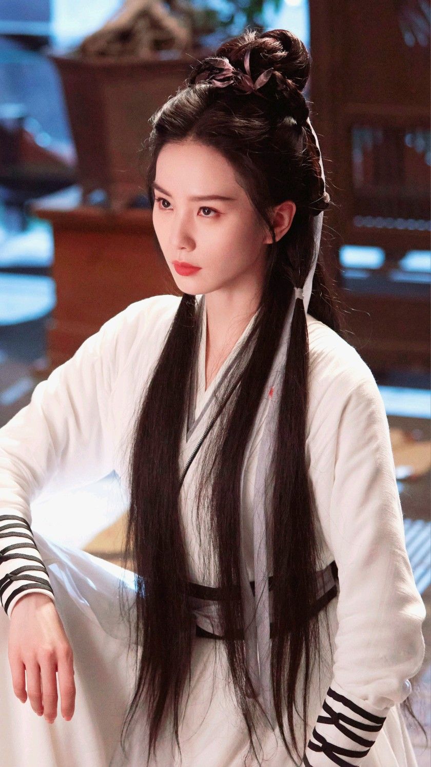 The Elegance of Qipao in the Context of the College Entrance Examination The Elegance of Qipao in the Context of the College Entrance Examination