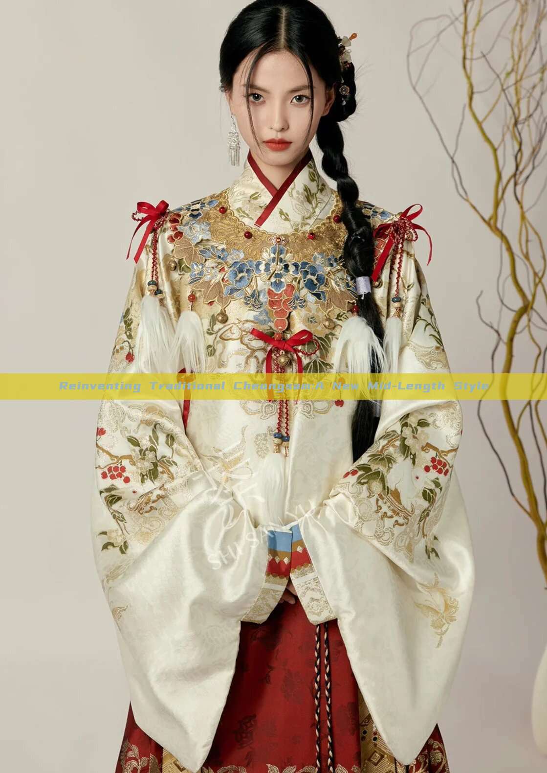 Reinventing Traditional Cheongsam:A New Mid-Length Style Reinventing Traditional Cheongsam:A New Mid-Length Style