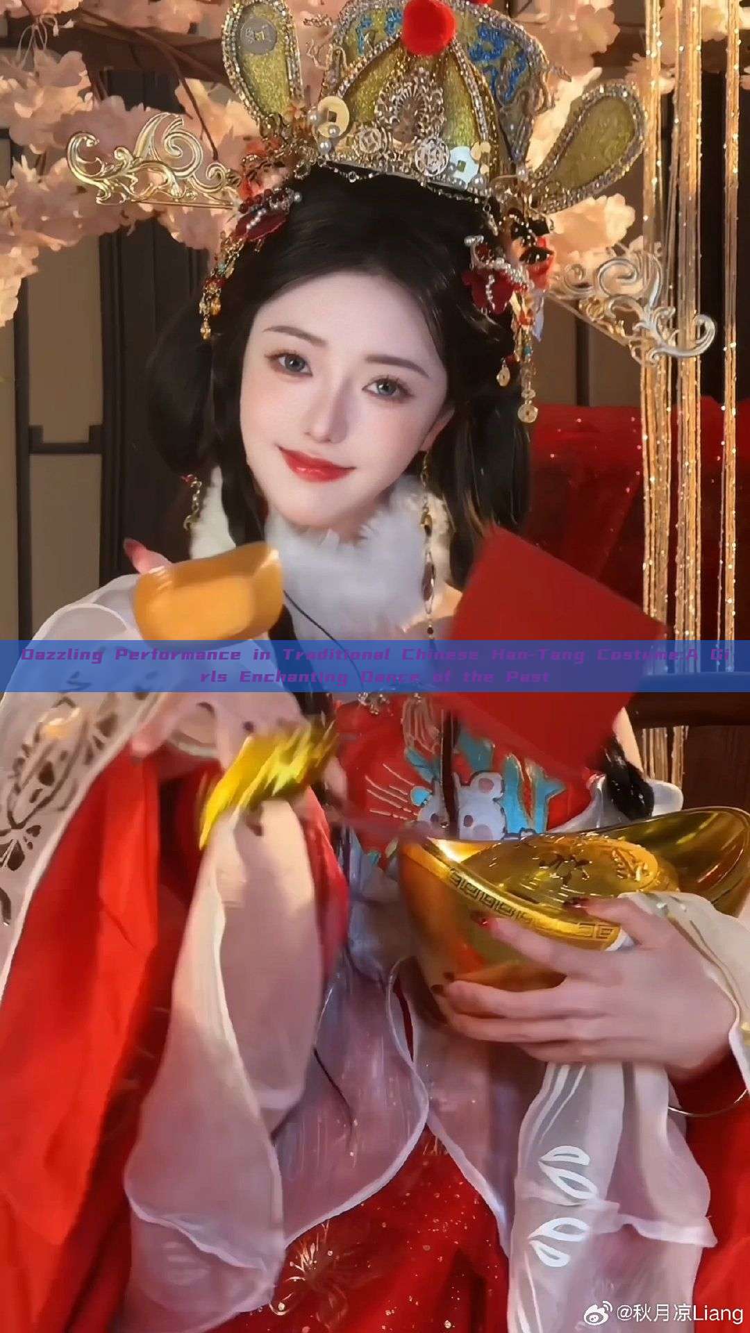 Dazzling Performance in Traditional Chinese Han-Tang Costume:A Girls Enchanting Dance of the Past Dazzling Performance in Traditional Chinese Han-Tang Costume:A Girls Enchanting Dance of the Past