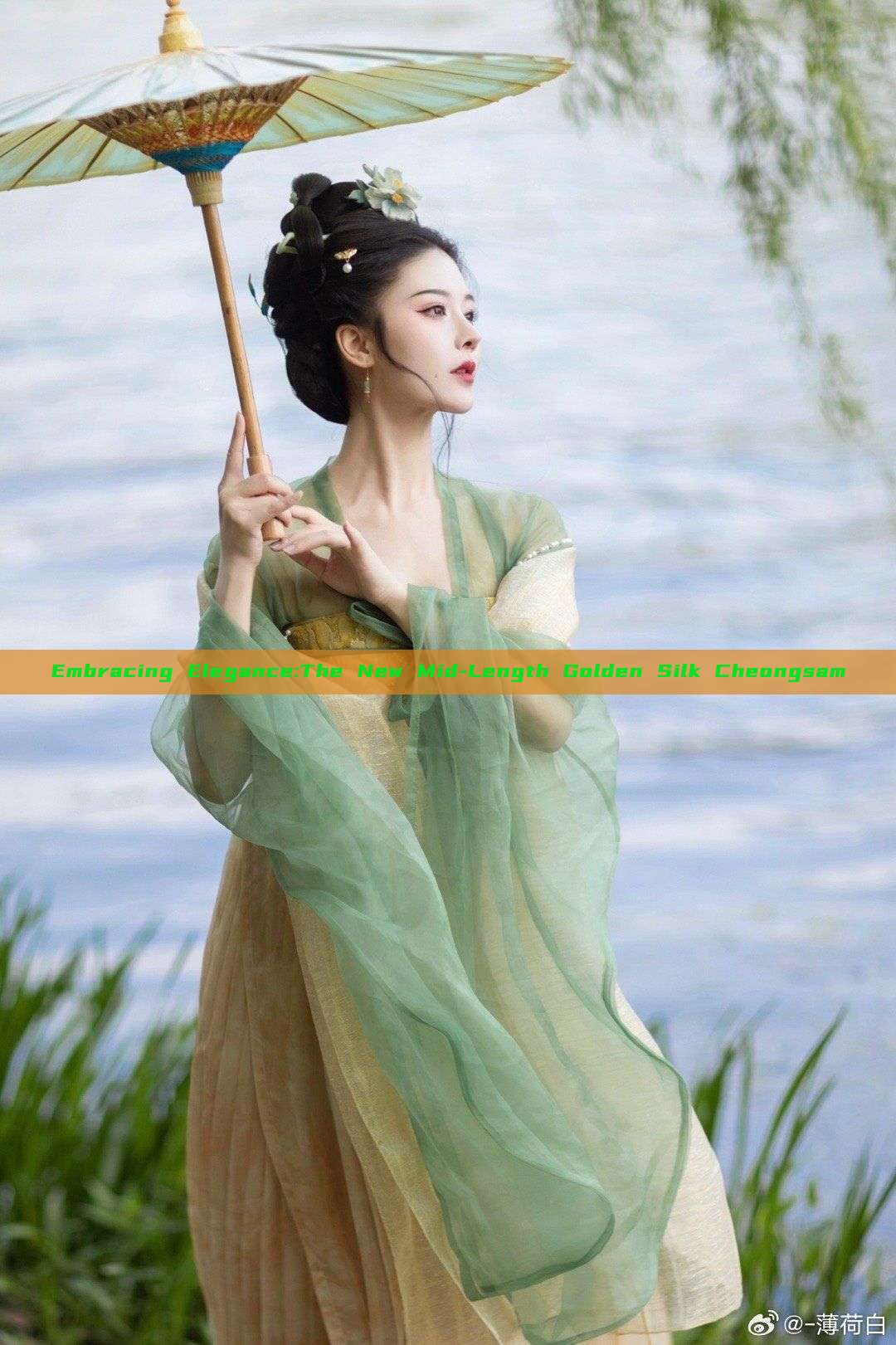 Embracing Elegance:The New Mid-Length Golden Silk Cheongsam