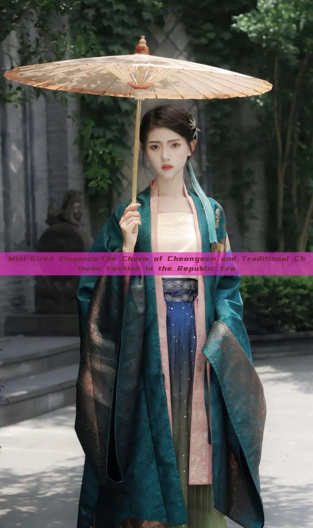 Mini-Sized Elegance:The Charm of Cheongsam and Traditional Chinese Fashion in the Republic Era Mini-Sized Elegance:The Charm of Cheongsam and Traditional Chinese Fashion in the Republic Era
