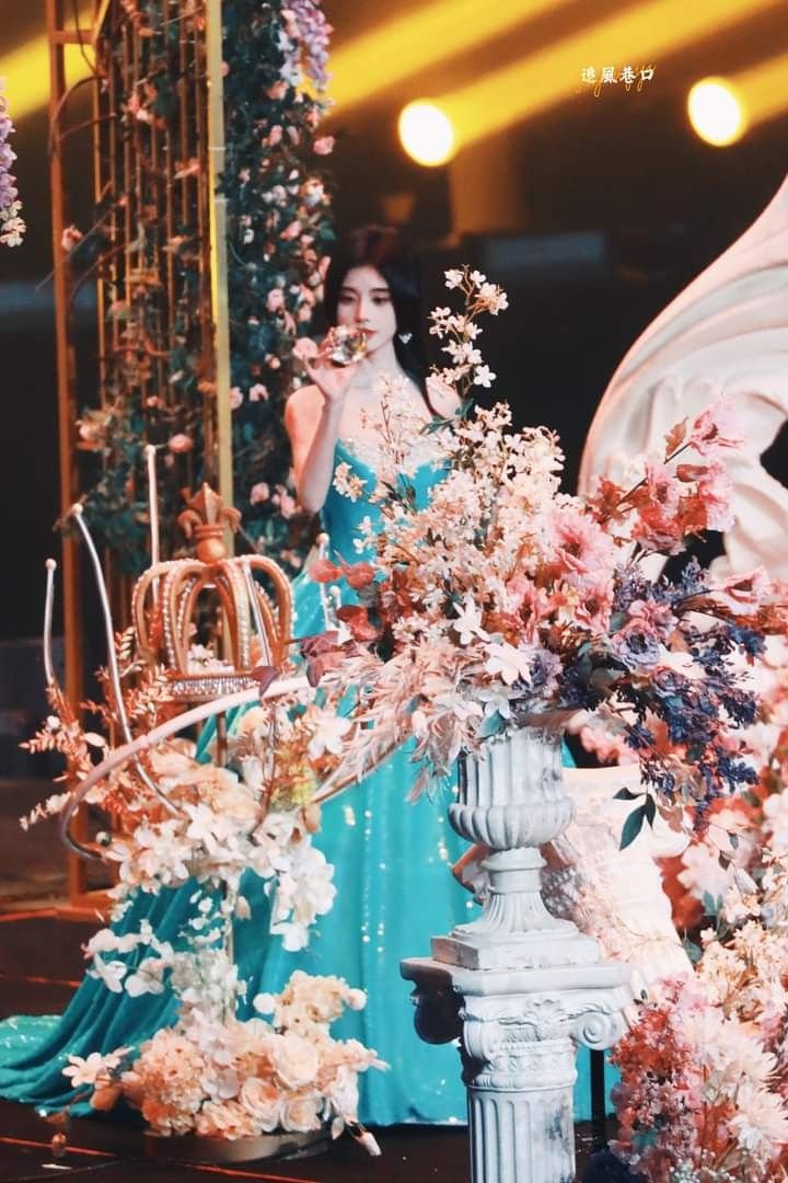 The Art of Hair Binding with Traditional Hanfu Costumes:A Guide to Zha Tou Sheng The Art of Hair Binding with Traditional Hanfu Costumes:A Guide to Zha Tou Sheng