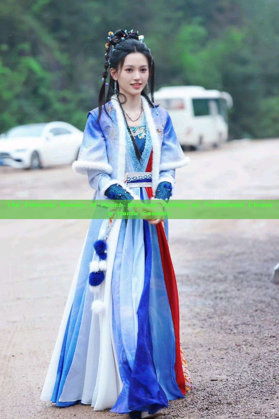 The Ethereal Beauty of Peach Blossom Falling on Traditional Chinese Hanfu Fashion The Ethereal Beauty of Peach Blossom Falling on Traditional Chinese Hanfu Fashion