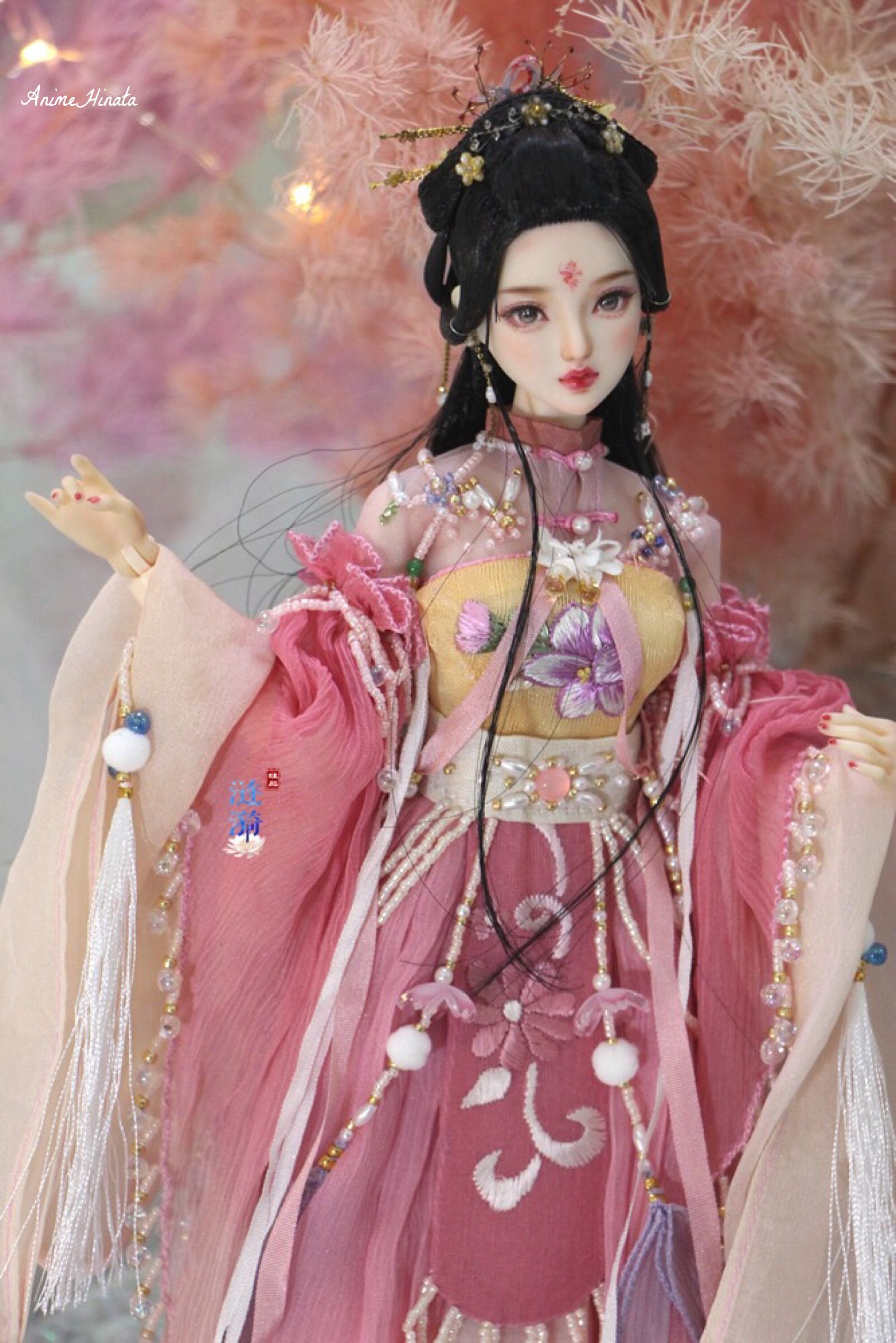 The Splendor of Hanfu in Dream of the Red Mansions The Splendor of Hanfu in Dream of the Red Mansions