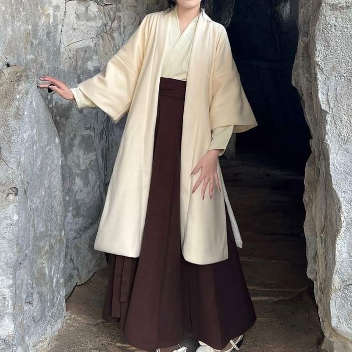 One-Piece Childrens Hanfu with Hairpiece:A Blend of Tradition and Fashion One-Piece Childrens Hanfu with Hairpiece:A Blend of Tradition and Fashion