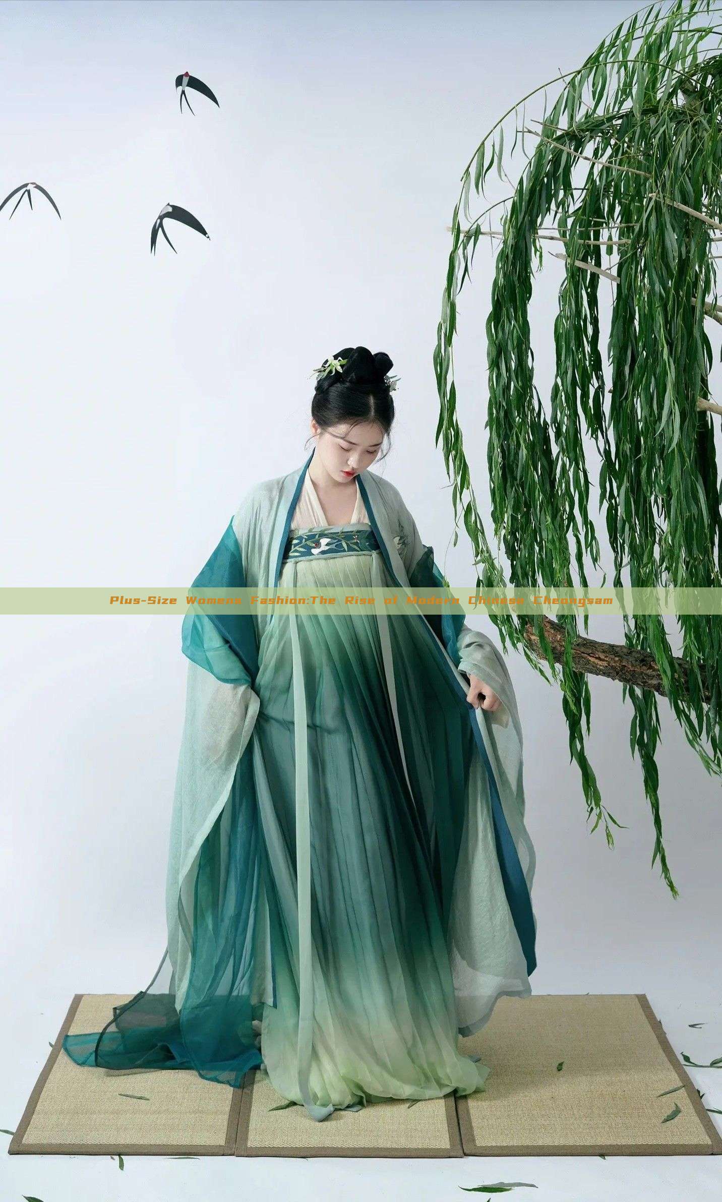 Plus-Size Womens Fashion:The Rise of Modern Chinese Cheongsam Plus-Size Womens Fashion:The Rise of Modern Chinese Cheongsam