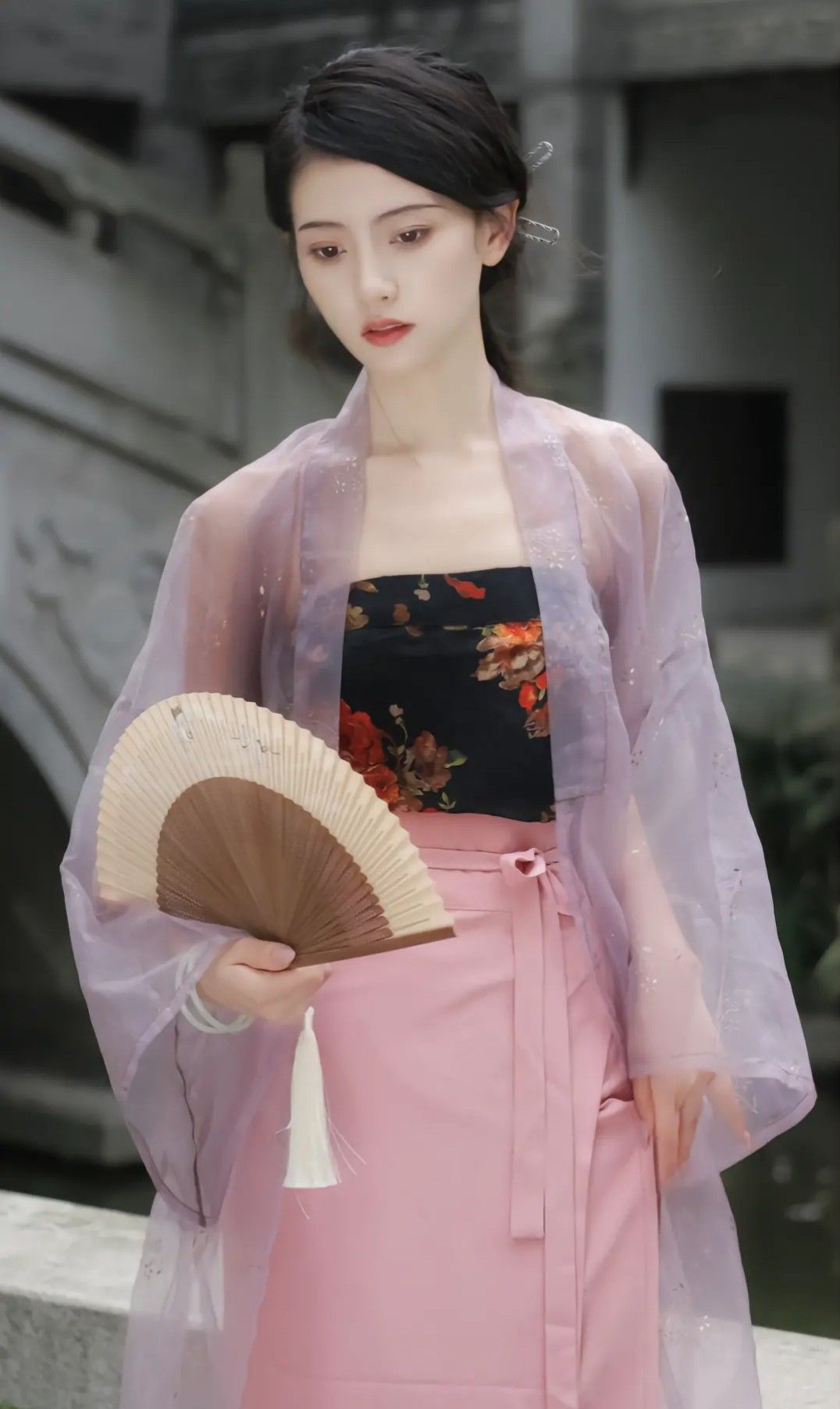 The Magnificent Journey of a Hanfu Female Warrior The Magnificent Journey of a Hanfu Female Warrior