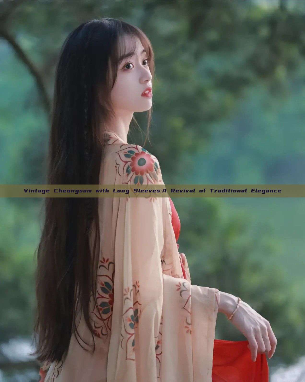 Vintage Cheongsam with Long Sleeves:A Revival of Traditional Elegance Vintage Cheongsam with Long Sleeves:A Revival of Traditional Elegance