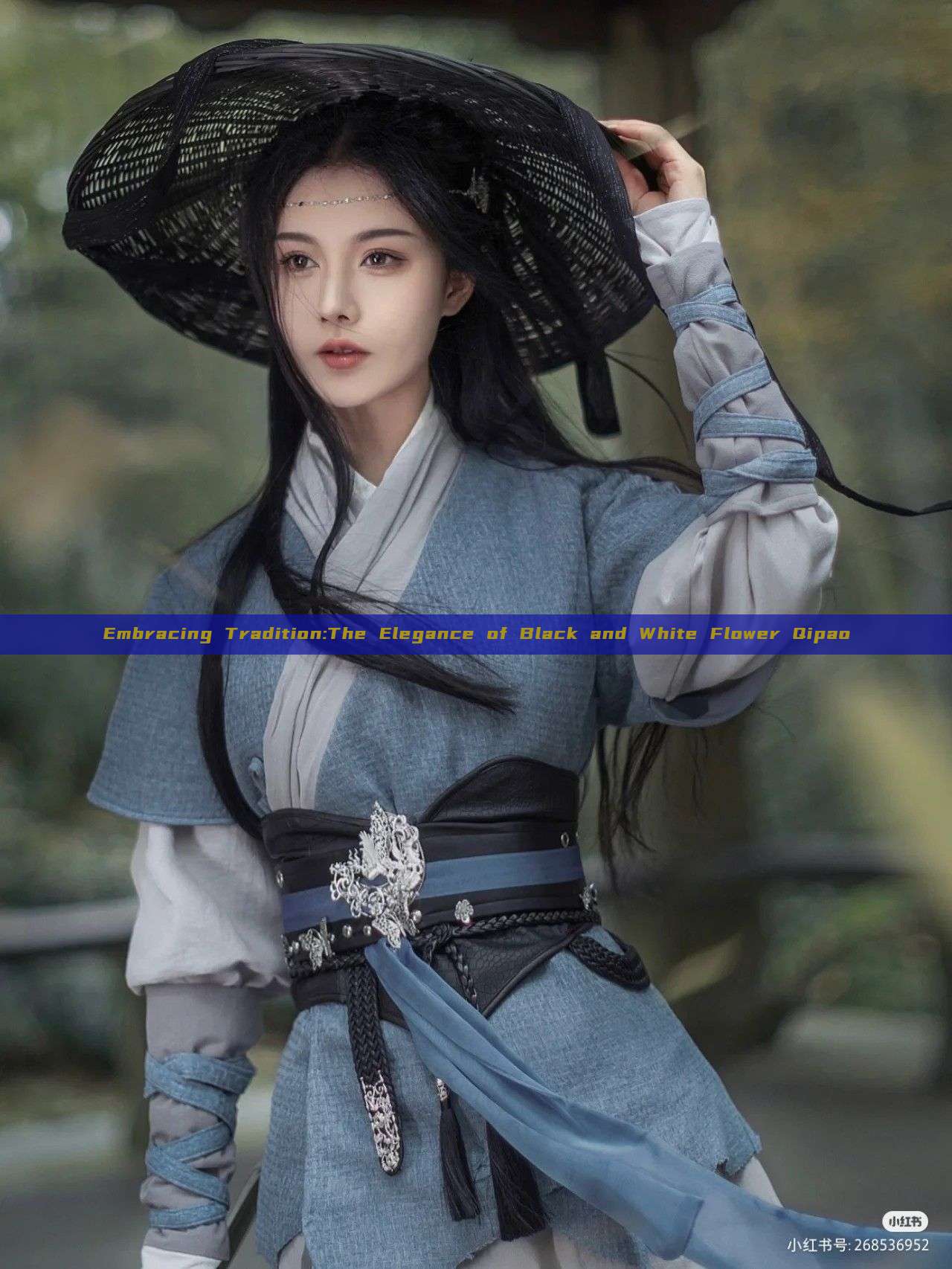 Embracing Tradition:The Elegance of Black and White Flower Qipao Embracing Tradition:The Elegance of Black and White Flower Qipao