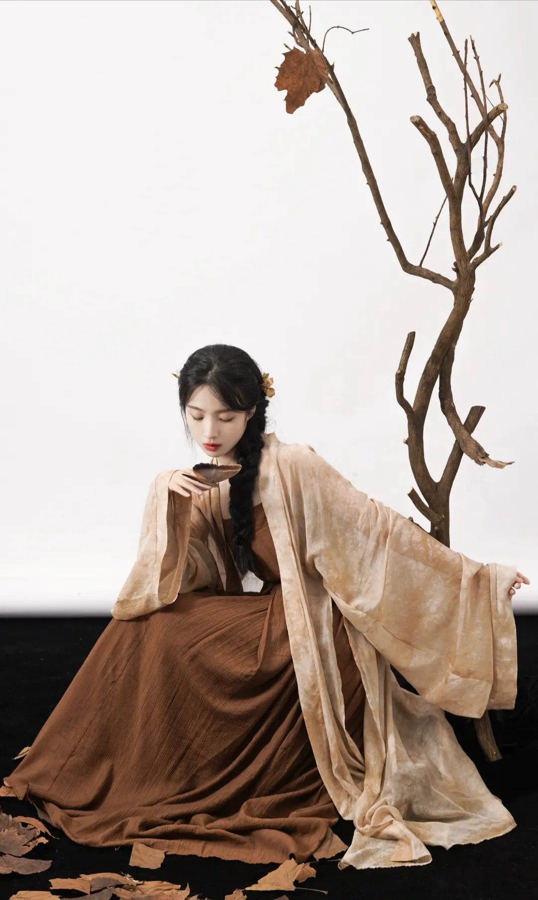 Animal Pattern Cheongsam:A Blend of Tradition and Nature Animal Pattern Cheongsam:A Blend of Tradition and Nature