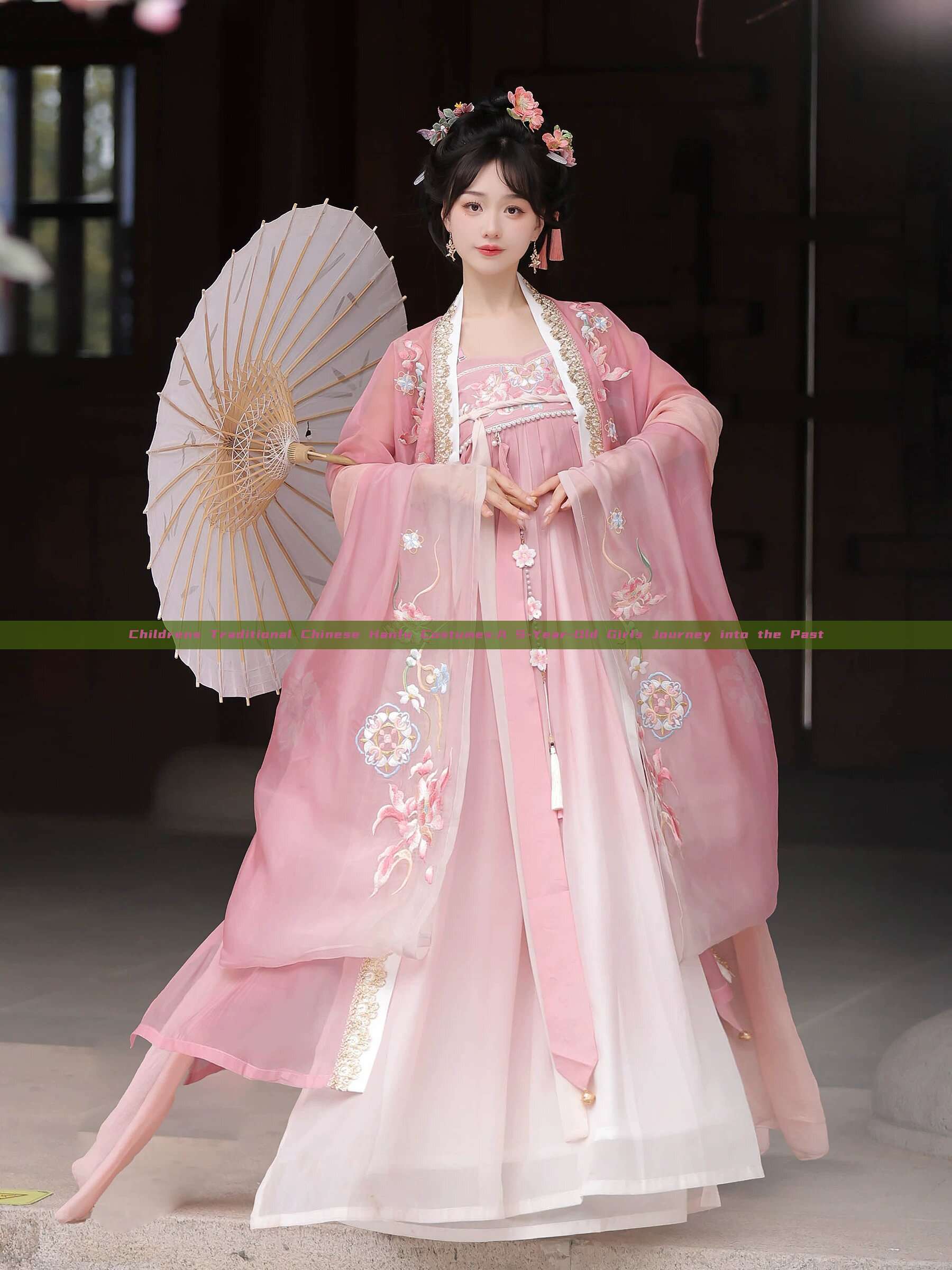 Childrens Traditional Chinese Hanfu Costumes:A 9-Year-Old Girls Journey into the Past Childrens Traditional Chinese Hanfu Costumes:A 9-Year-Old Girls Journey into the Past