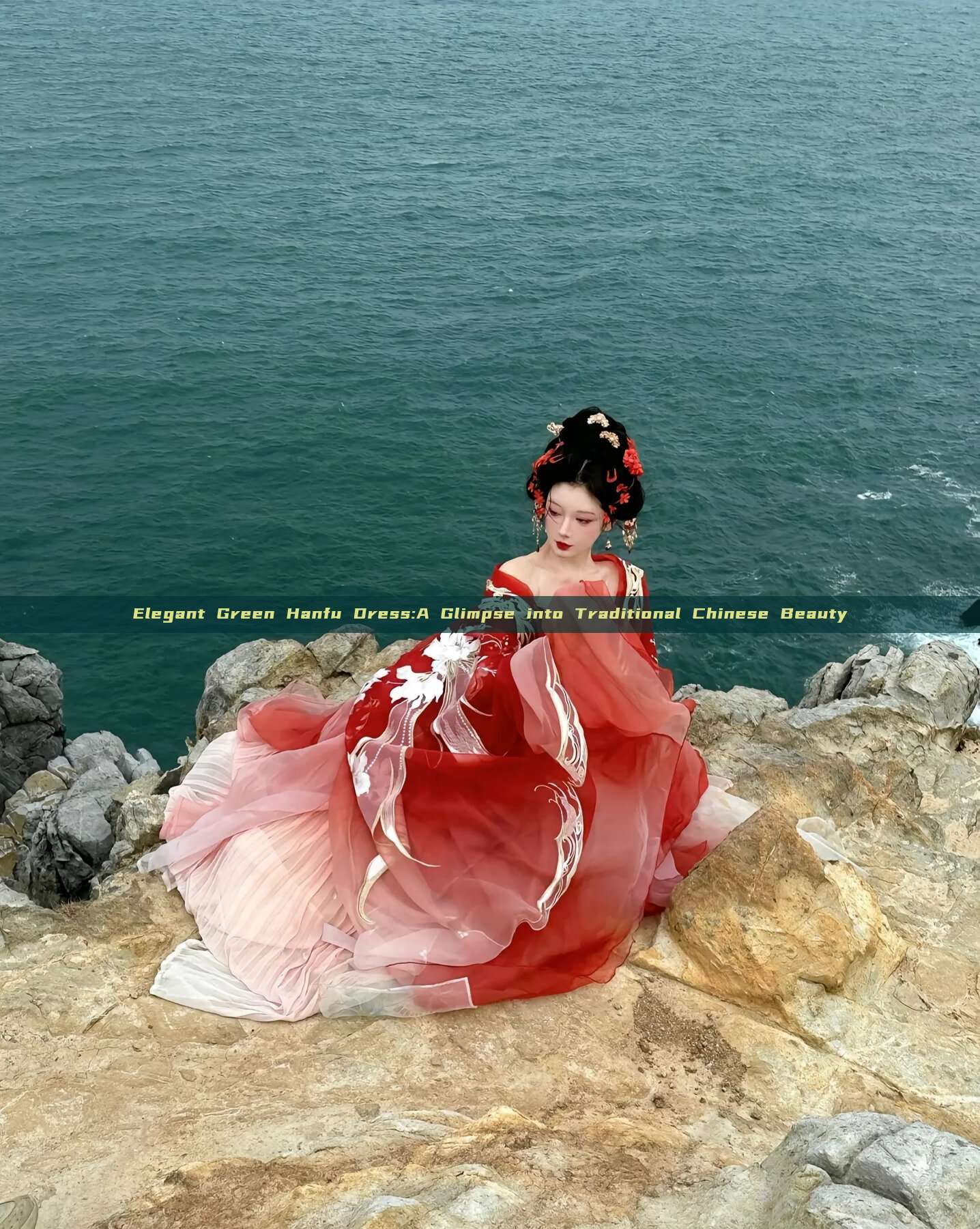 Elegant Green Hanfu Dress:A Glimpse into Traditional Chinese Beauty Elegant Green Hanfu Dress:A Glimpse into Traditional Chinese Beauty