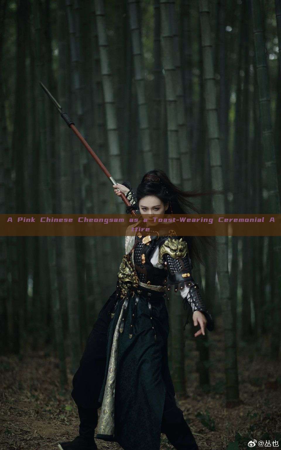 A Pink Chinese Cheongsam as a Toast-Wearing Ceremonial Attire A Pink Chinese Cheongsam as a Toast-Wearing Ceremonial Attire