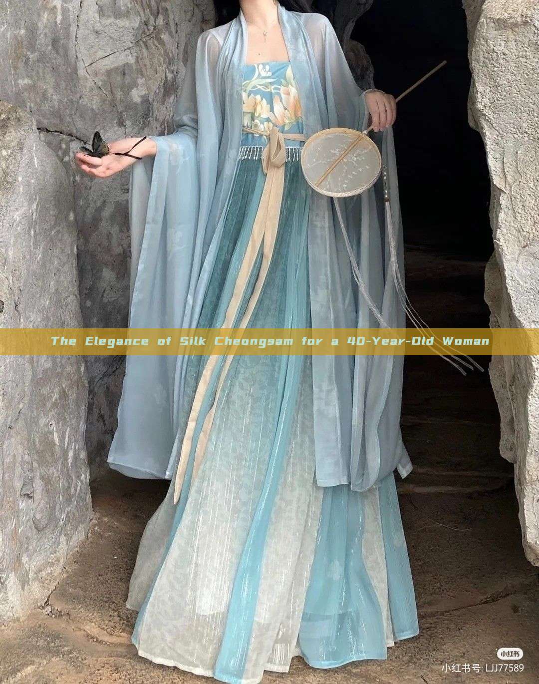 The Elegance of Silk Cheongsam for a 40-Year-Old Woman The Elegance of Silk Cheongsam for a 40-Year-Old Woman