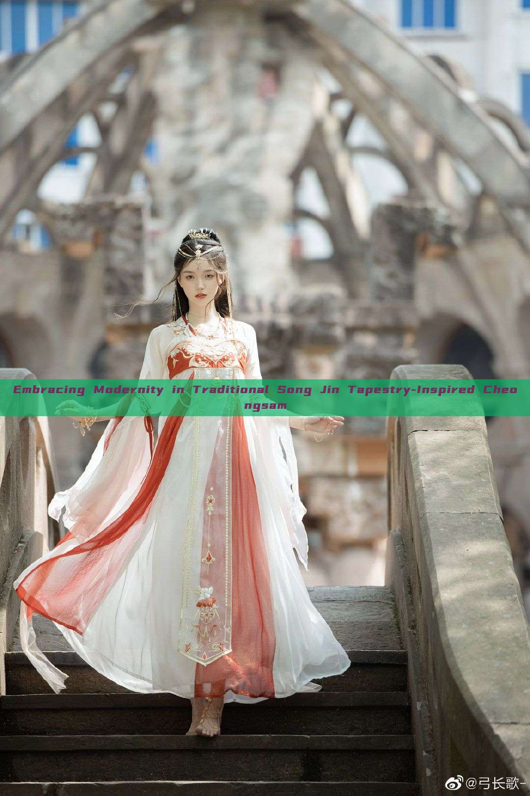 Embracing Modernity in Traditional Song Jin Tapestry-Inspired Cheongsam Embracing Modernity in Traditional Song Jin Tapestry-Inspired Cheongsam