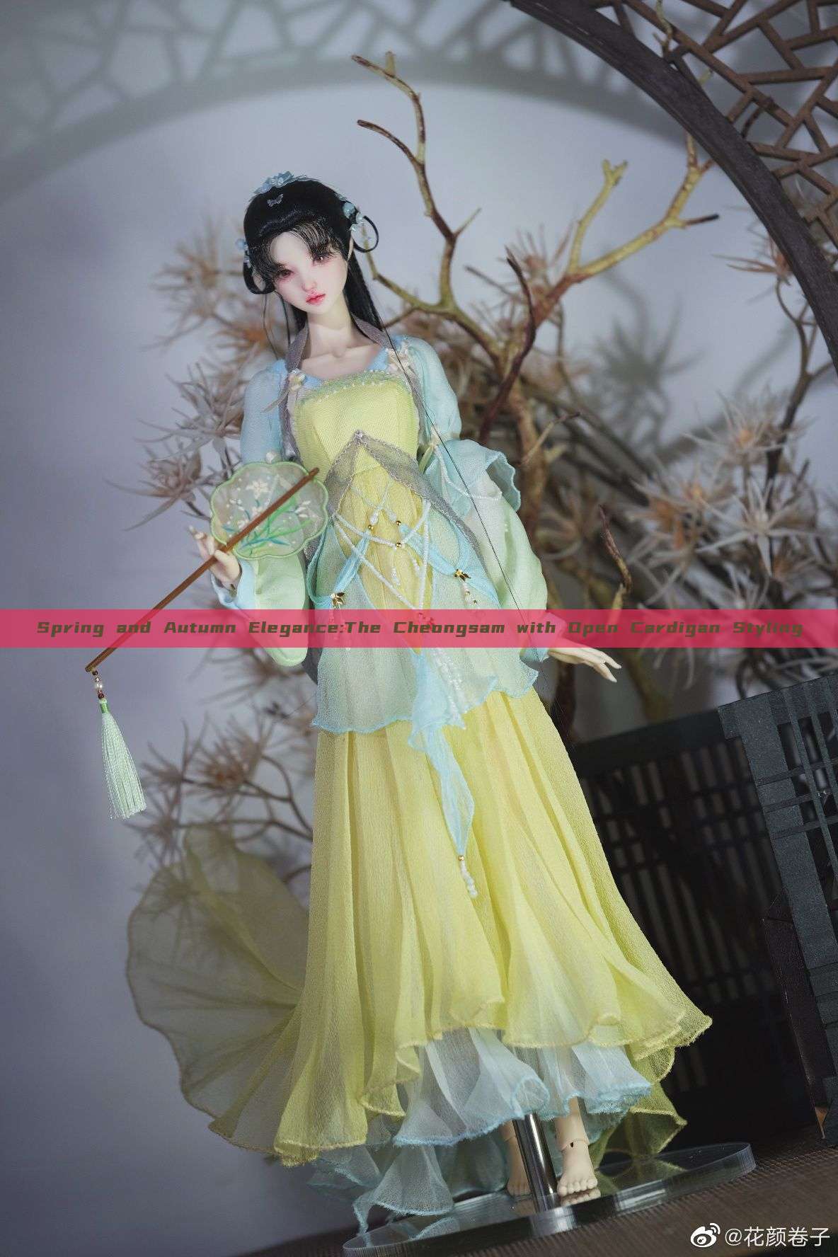 Spring and Autumn Elegance:The Cheongsam with Open Cardigan Styling Spring and Autumn Elegance:The Cheongsam with Open Cardigan Styling