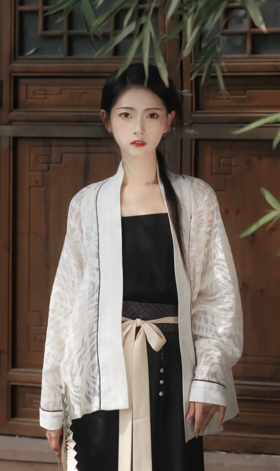 The Splendor of Hanfu:The Tang-Style Qiyao Robe The Splendor of Hanfu:The Tang-Style Qiyao Robe