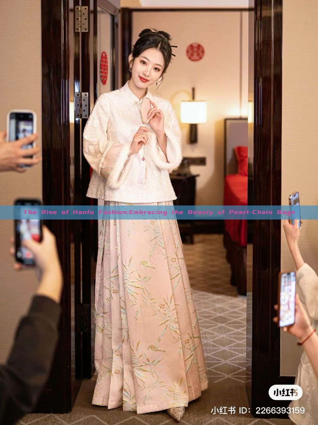 The Rise of Hanfu Fashion:Embracing the Beauty of Pearl-Chain Bags The Rise of Hanfu Fashion:Embracing the Beauty of Pearl-Chain Bags