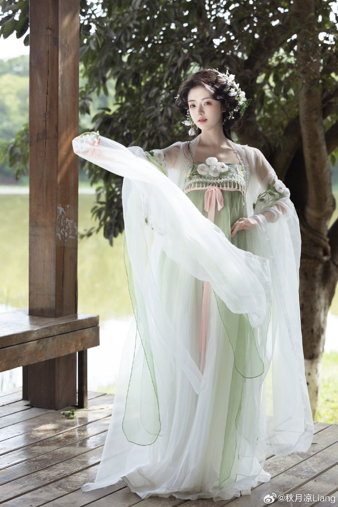 Summer Childrens Hanfu Fashion for Girls:A Guide to Traditional Chinese Childrenswear Summer Childrens Hanfu Fashion for Girls:A Guide to Traditional Chinese Childrenswear