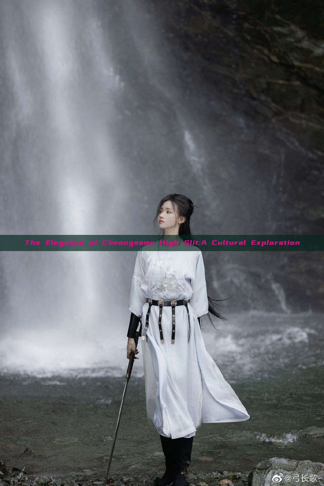 The Elegance of Cheongsams High Slit:A Cultural Exploration The Elegance of Cheongsams High Slit:A Cultural Exploration