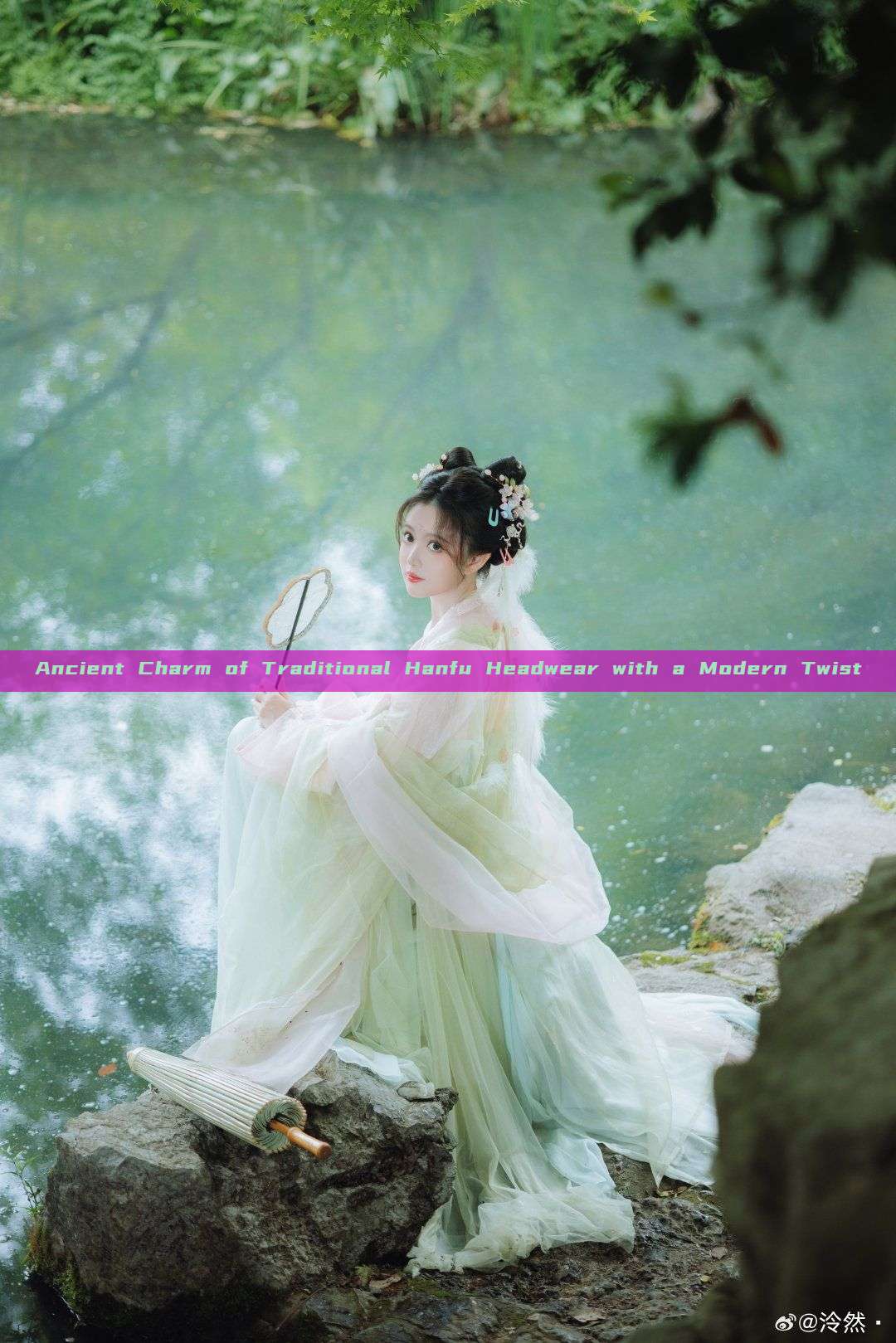 Ancient Charm of Traditional Hanfu Headwear with a Modern Twist Ancient Charm of Traditional Hanfu Headwear with a Modern Twist