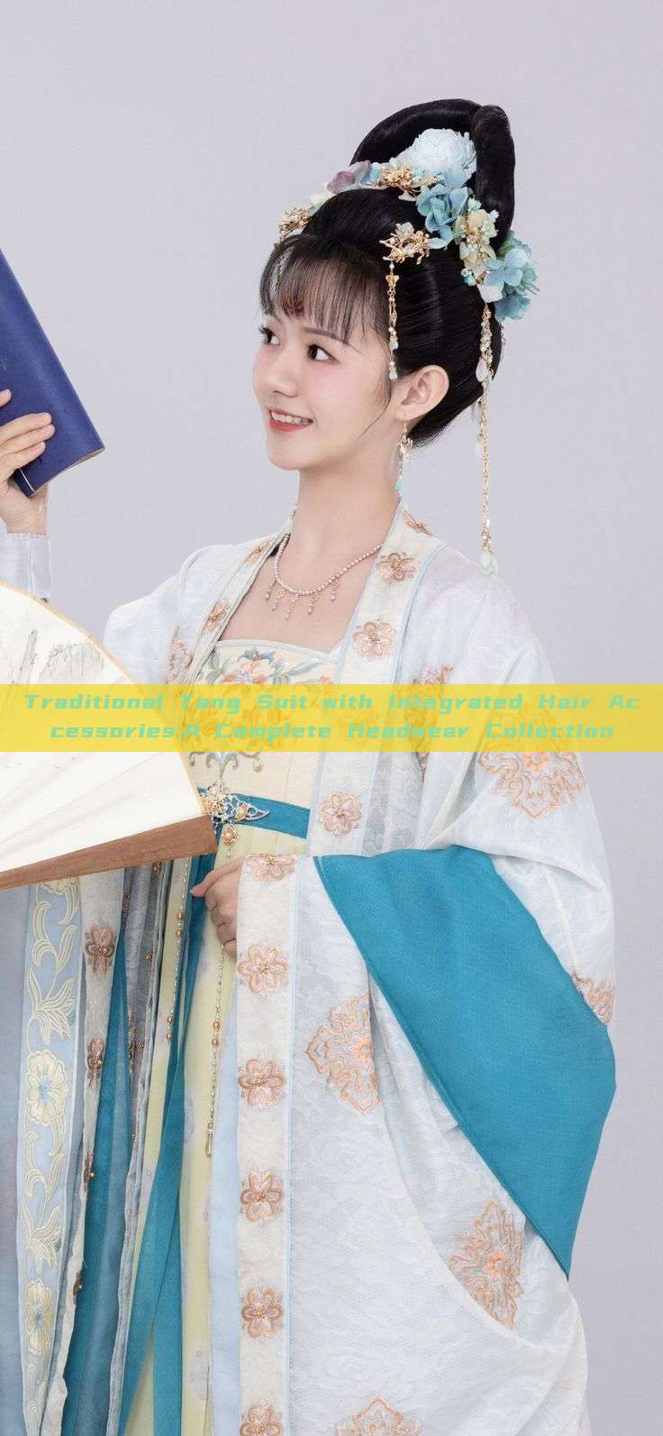 Traditional Tang Suit with Integrated Hair Accessories:A Complete Headwear Collection Traditional Tang Suit with Integrated Hair Accessories:A Complete Headwear Collection