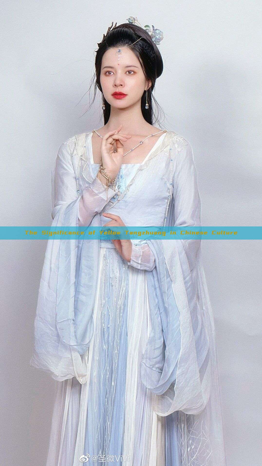 The Significance of Yellow Tangzhuang in Chinese Culture