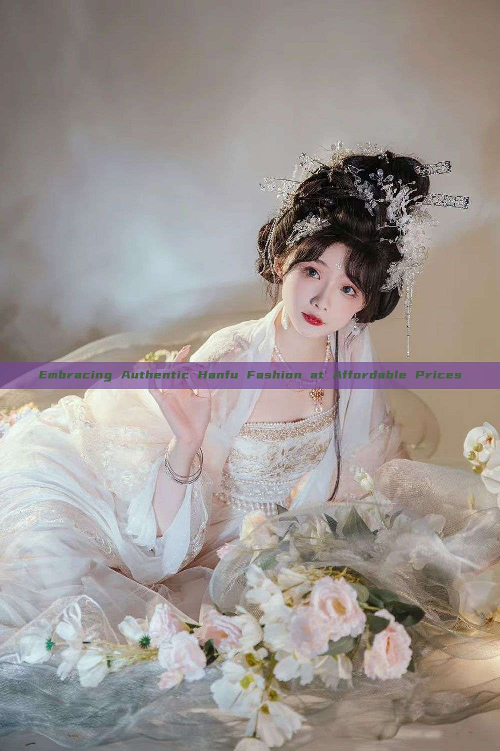 Embracing Authentic Hanfu Fashion at Affordable Prices Embracing Authentic Hanfu Fashion at Affordable Prices