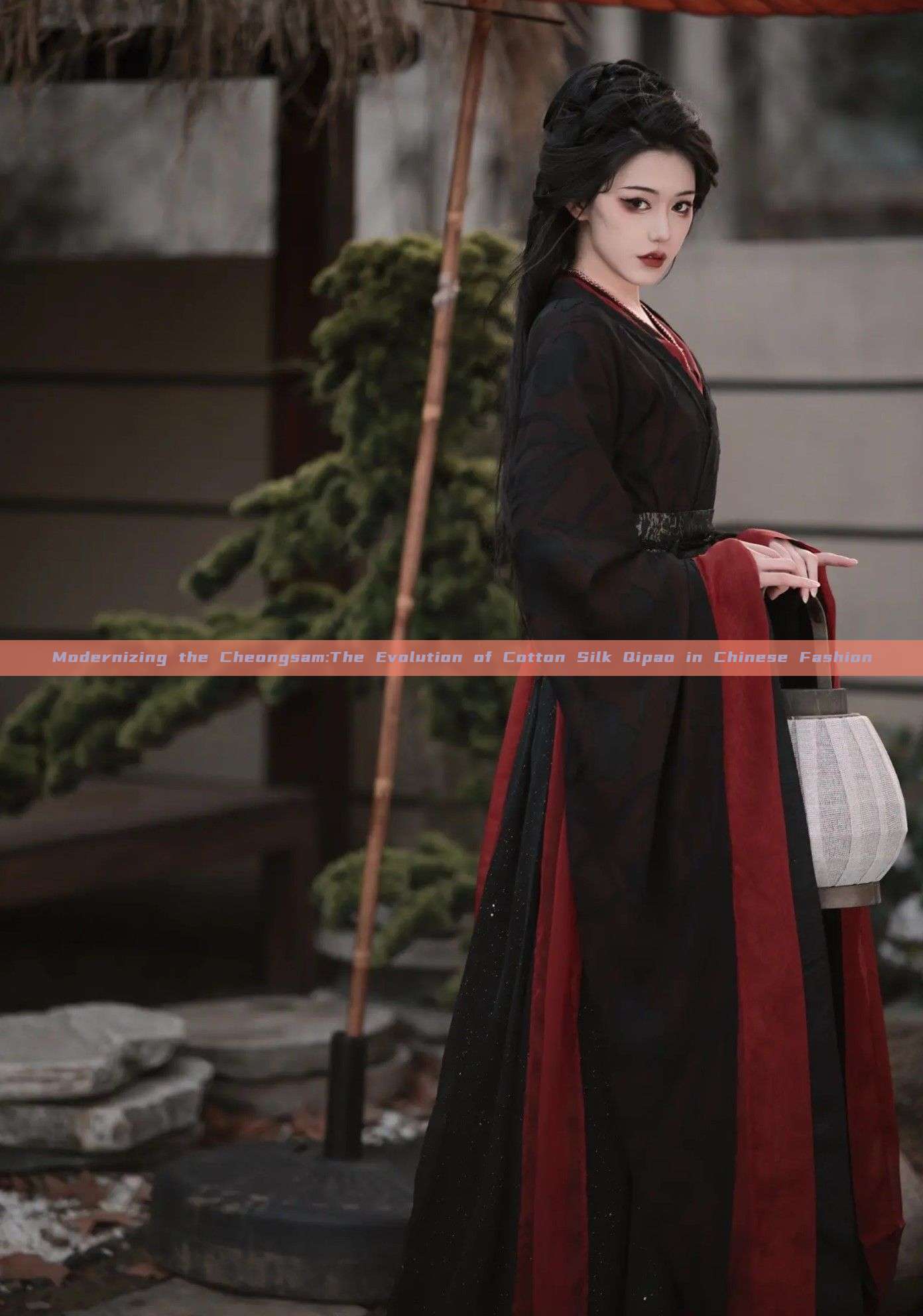 Modernizing the Cheongsam:The Evolution of Cotton Silk Qipao in Chinese Fashion Modernizing the Cheongsam:The Evolution of Cotton Silk Qipao in Chinese Fashion