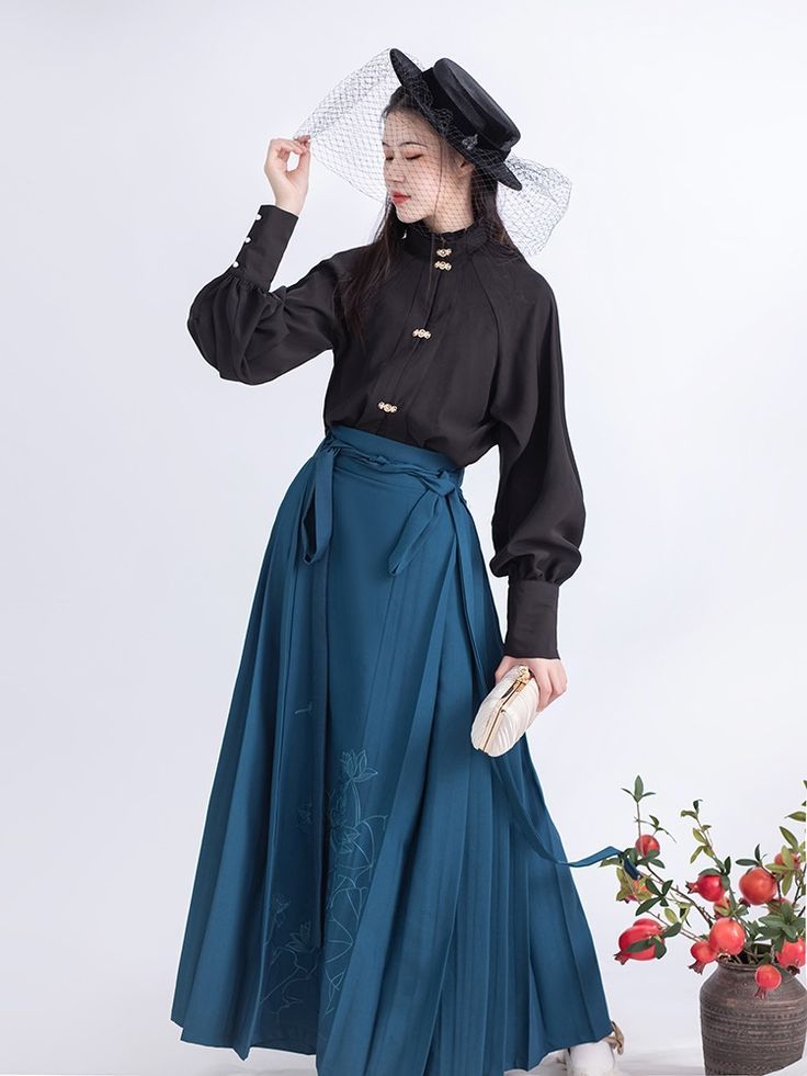 Winter Style of Horseface Skirt and Jacket:A Blend of Tradition and Fashion Winter Style of Horseface Skirt and Jacket:A Blend of Tradition and Fashion
