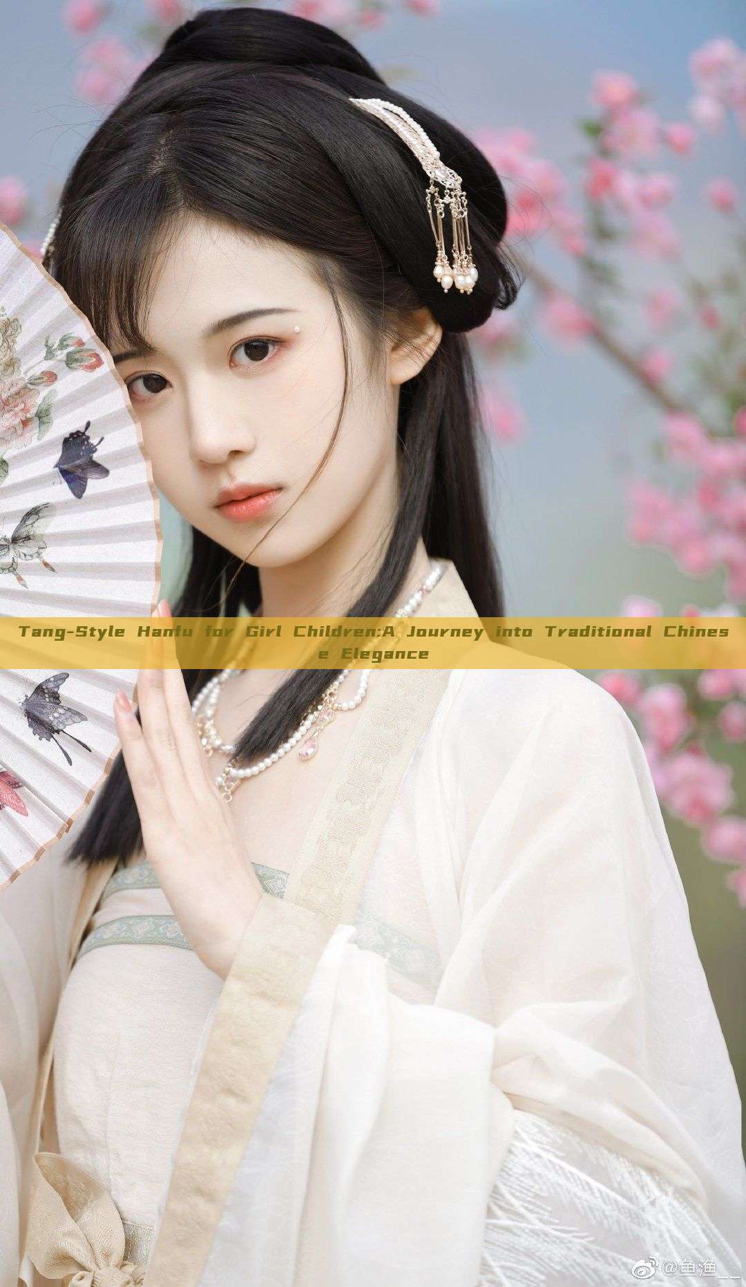 Tang-Style Hanfu for Girl Children:A Journey into Traditional Chinese Elegance Tang-Style Hanfu for Girl Children:A Journey into Traditional Chinese Elegance