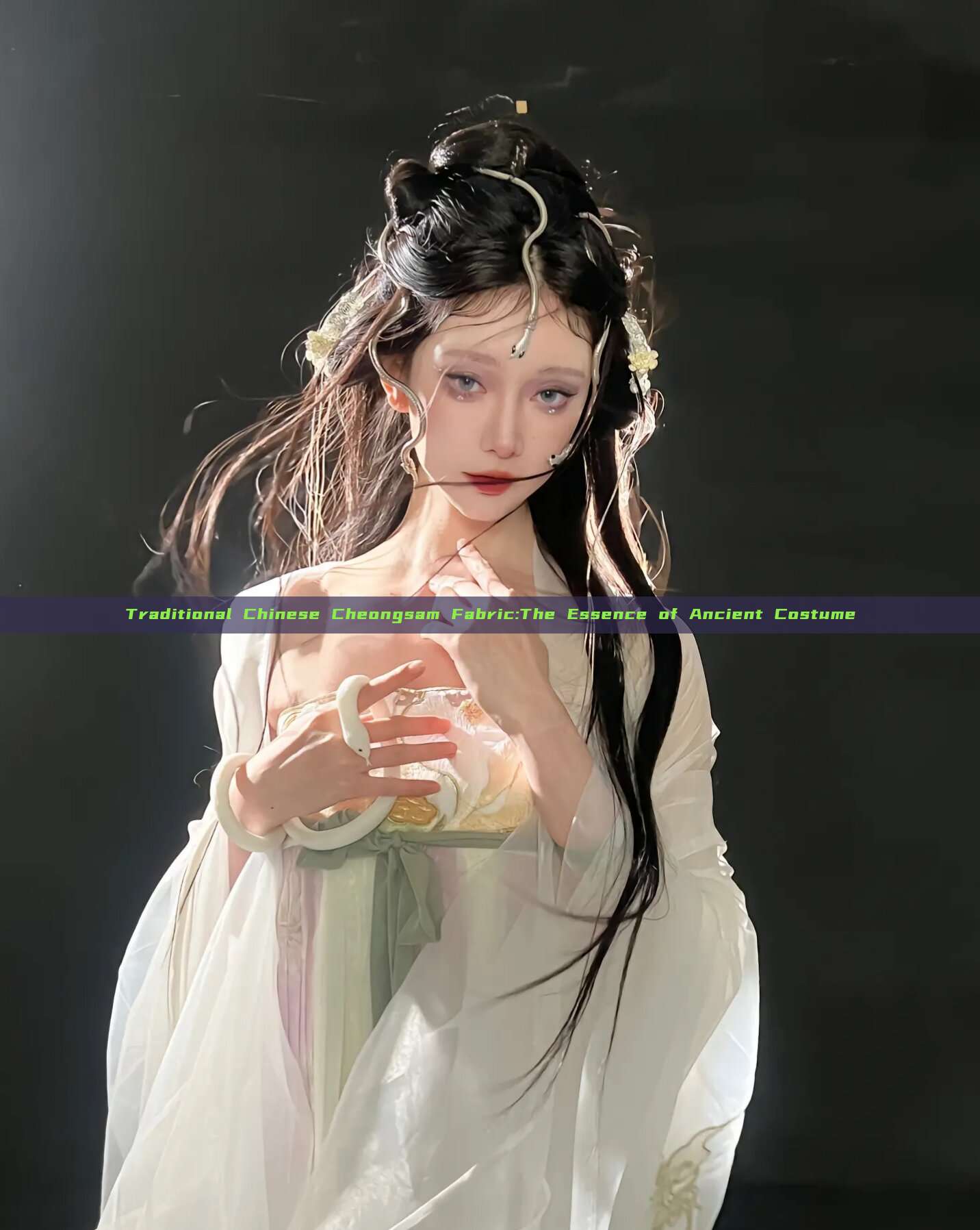 Traditional Chinese Cheongsam Fabric:The Essence of Ancient Costume Traditional Chinese Cheongsam Fabric:The Essence of Ancient Costume