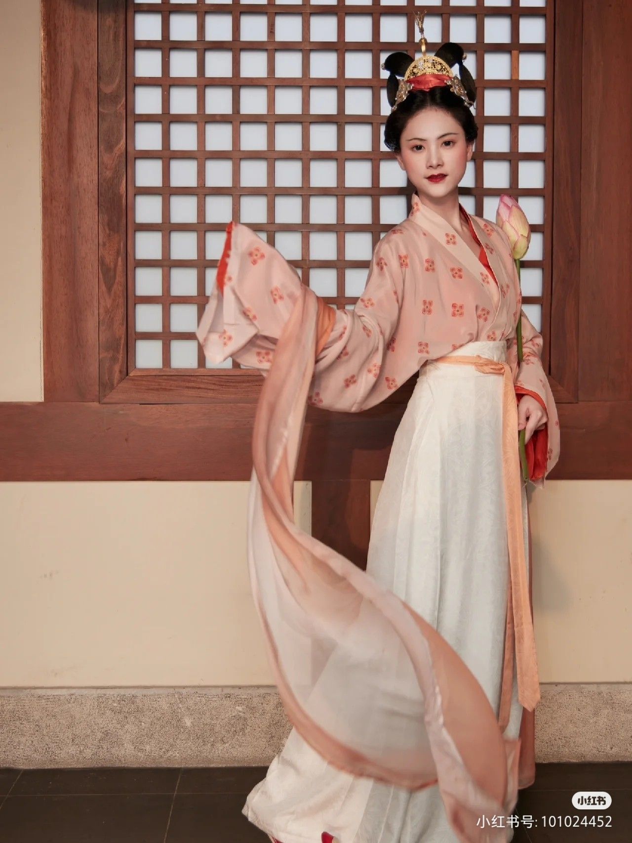The Ethereal Beauty of Horseface Skirt,Cherry Blossom Falls,and Cloud-like Tassel Flows The Ethereal Beauty of Horseface Skirt,Cherry Blossom Falls,and Cloud-like Tassel Flows