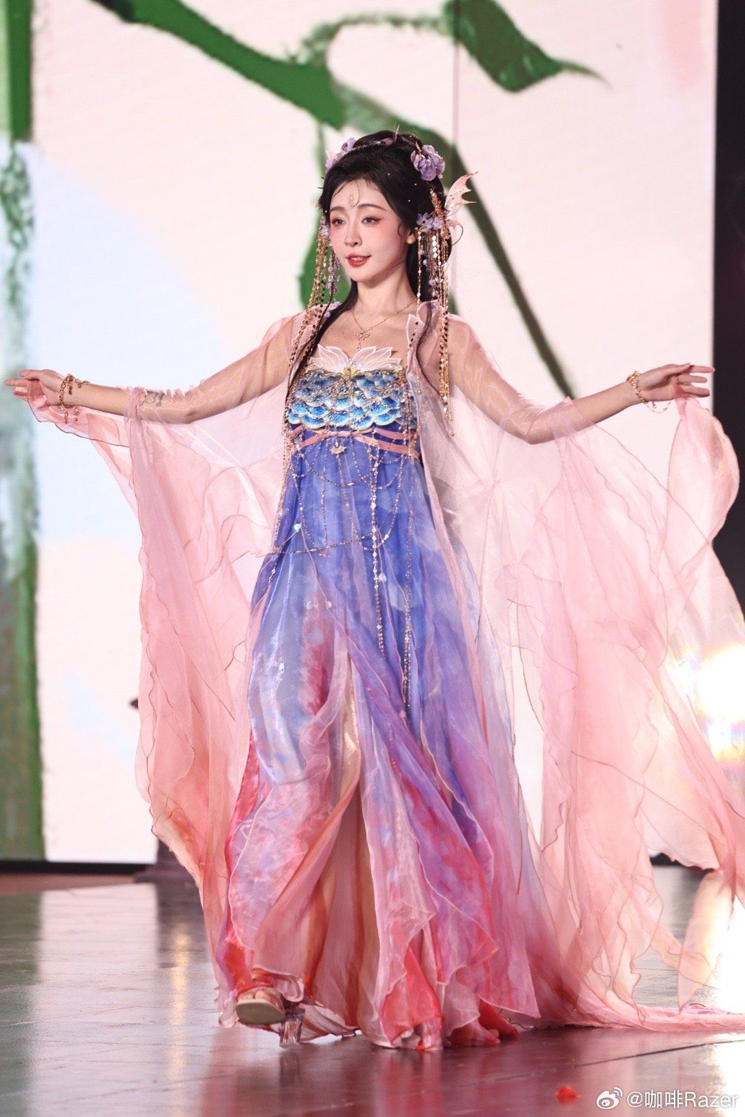 The Splendor of Cherry Blossom-Inspired Hanfu:Exploring the Beauty of Traditional Chinese Fashion The Splendor of Cherry Blossom-Inspired Hanfu:Exploring the Beauty of Traditional Chinese Fashion