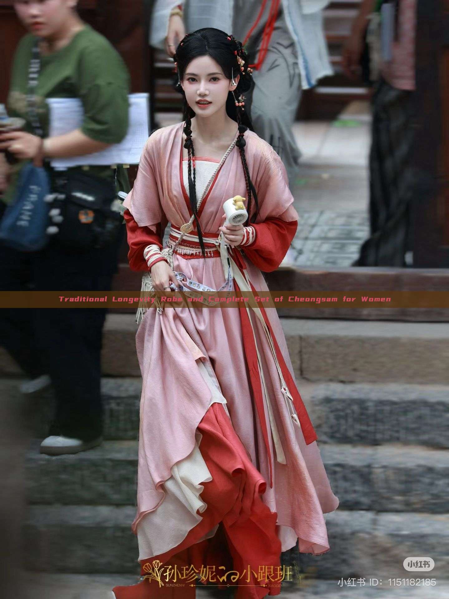 Traditional Longevity Robe and Complete Set of Cheongsam for Women Traditional Longevity Robe and Complete Set of Cheongsam for Women