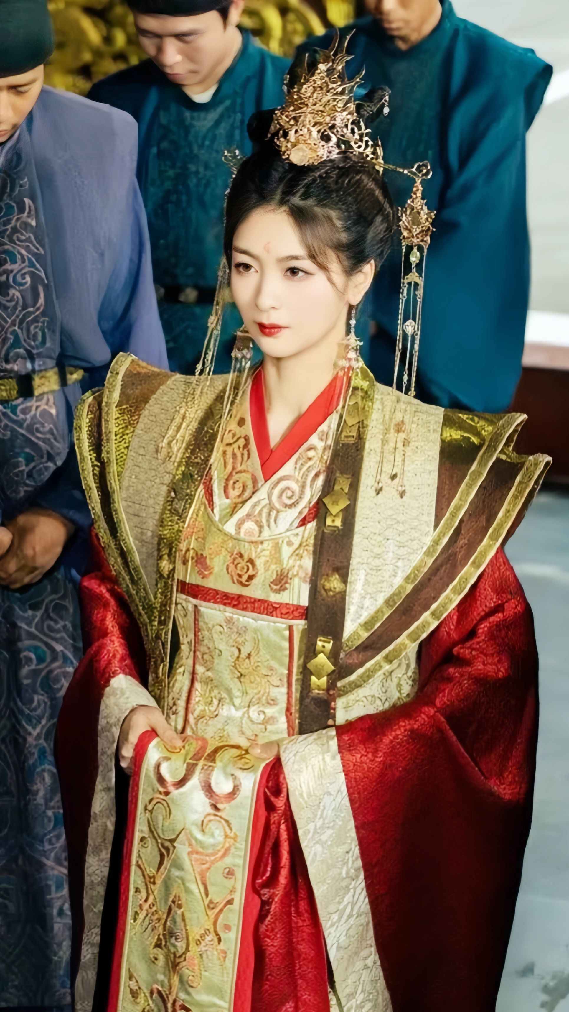 Modernizing the Cheongsam:Daily Wearability and Silk Quality Improvement Modernizing the Cheongsam:Daily Wearability and Silk Quality Improvement