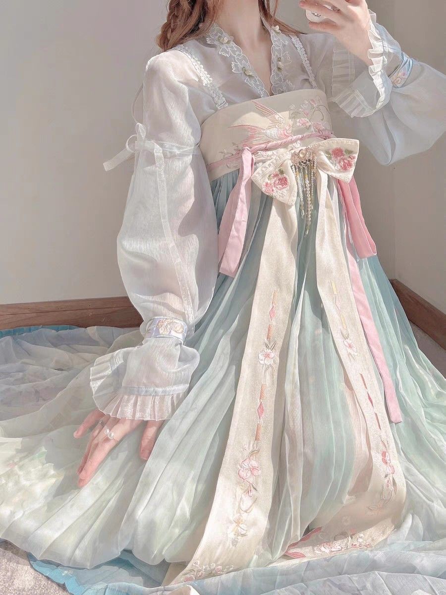 The Enchanting Summer of a Woman in a Purple Cheongsam The Enchanting Summer of a Woman in a Purple Cheongsam