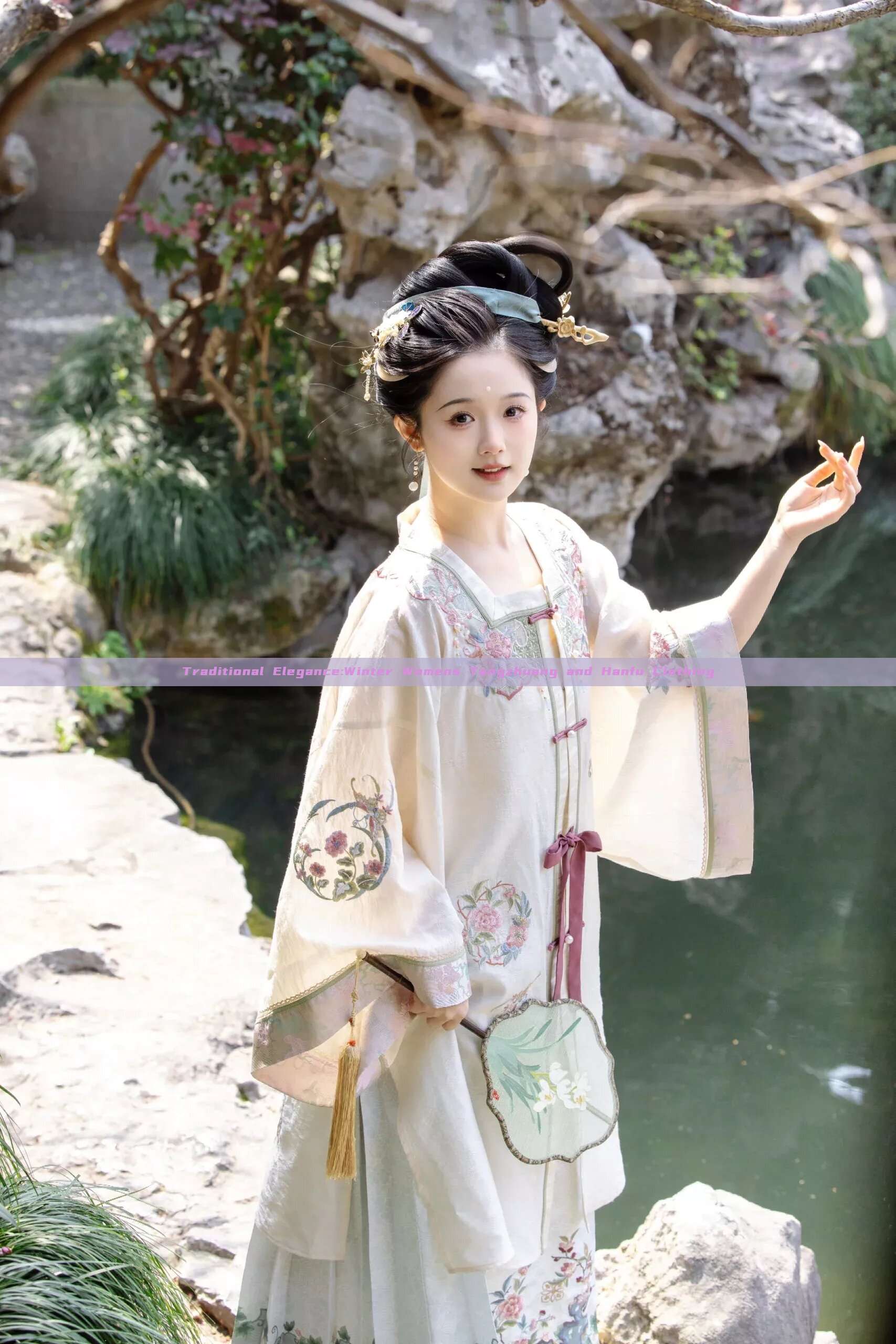 Traditional Elegance:Winter Womens Tangzhuang and Hanfu Clothing Traditional Elegance:Winter Womens Tangzhuang and Hanfu Clothing