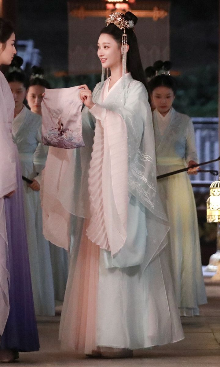 The Rise of Plus-Size Ma Lin Skirts:Embracing Curves in Traditional Elegance The Rise of Plus-Size Ma Lin Skirts:Embracing Curves in Traditional Elegance