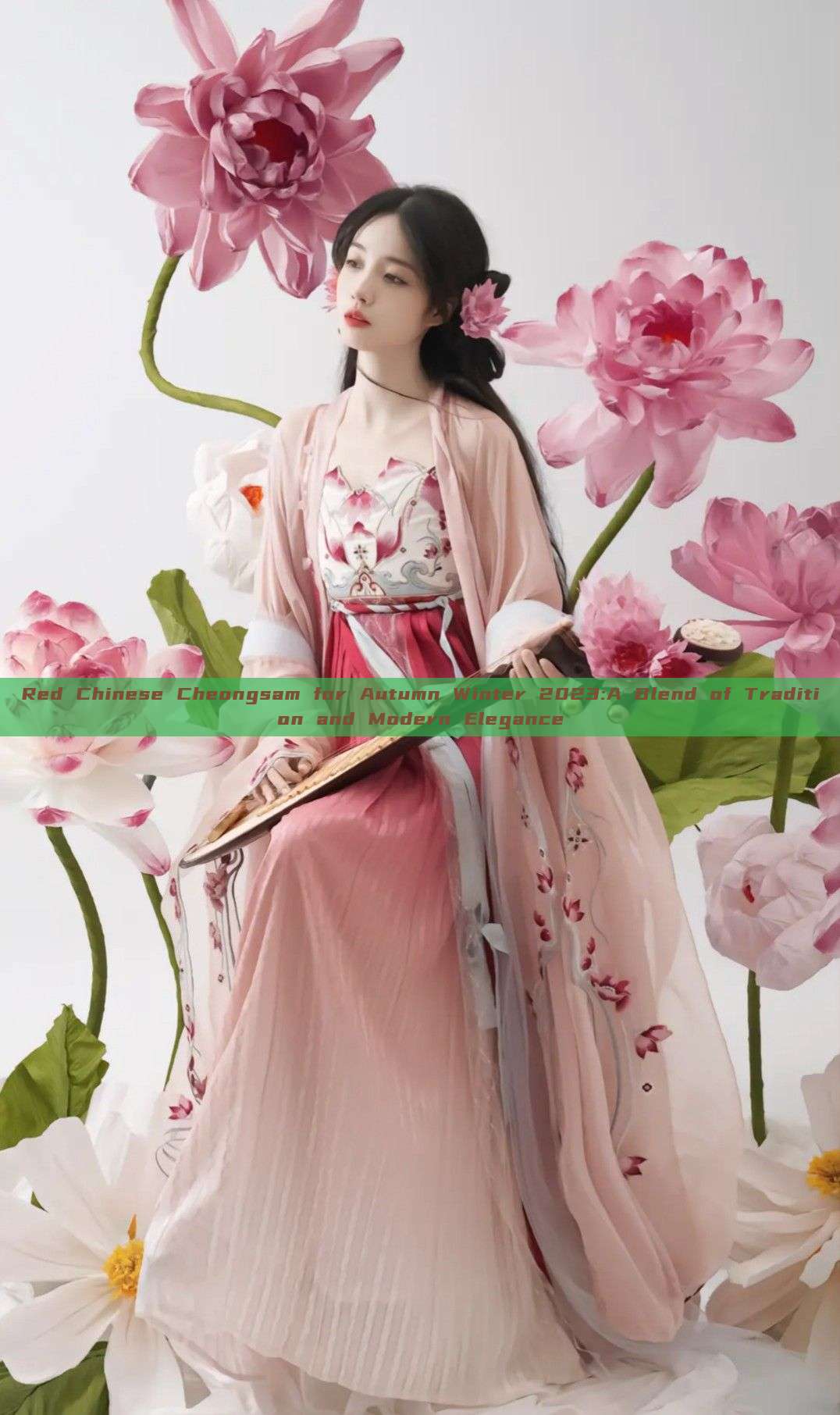 Red Chinese Cheongsam for Autumn Winter 2023:A Blend of Tradition and Modern Elegance Red Chinese Cheongsam for Autumn Winter 2023:A Blend of Tradition and Modern Elegance