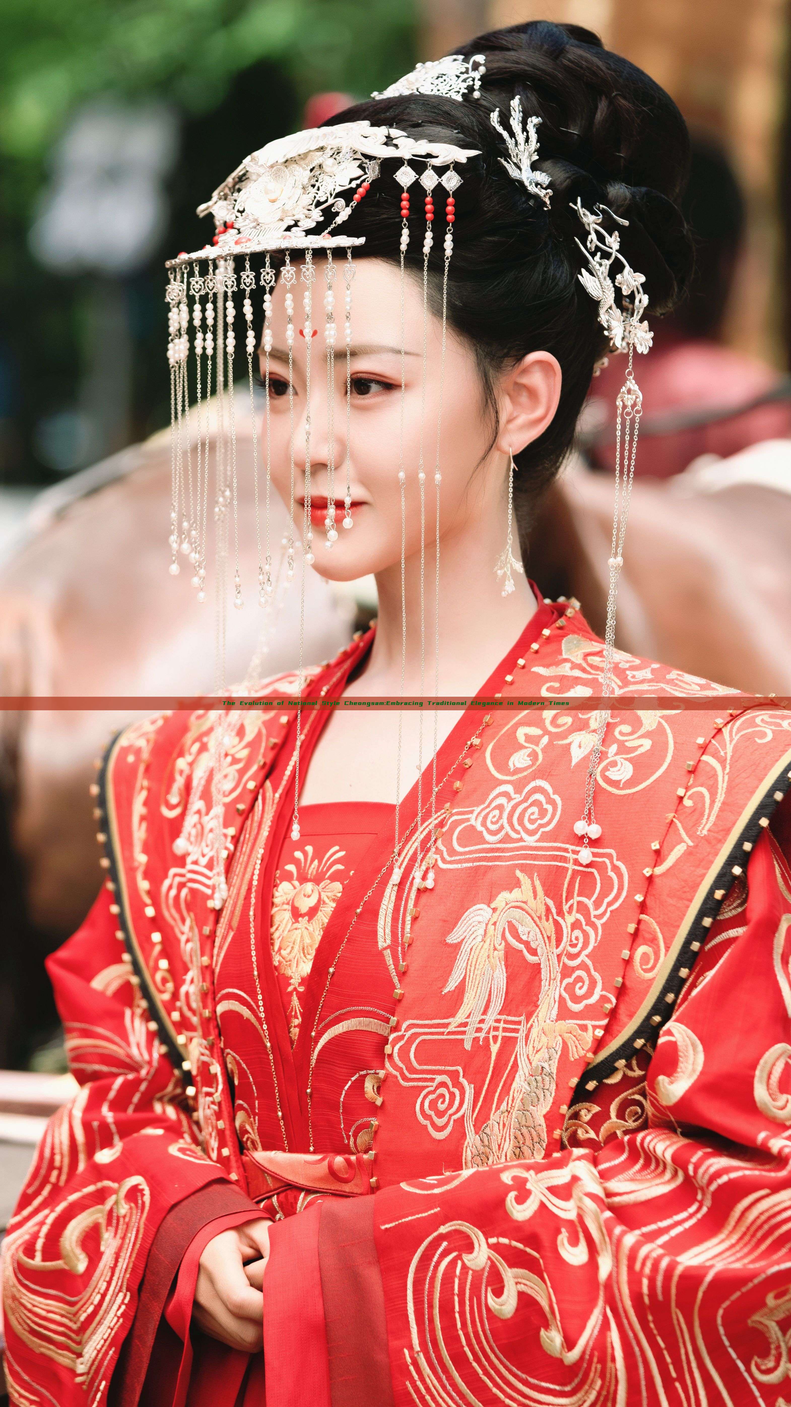 The Evolution of National Style Cheongsam:Embracing Traditional Elegance in Modern Times The Evolution of National Style Cheongsam:Embracing Traditional Elegance in Modern Times