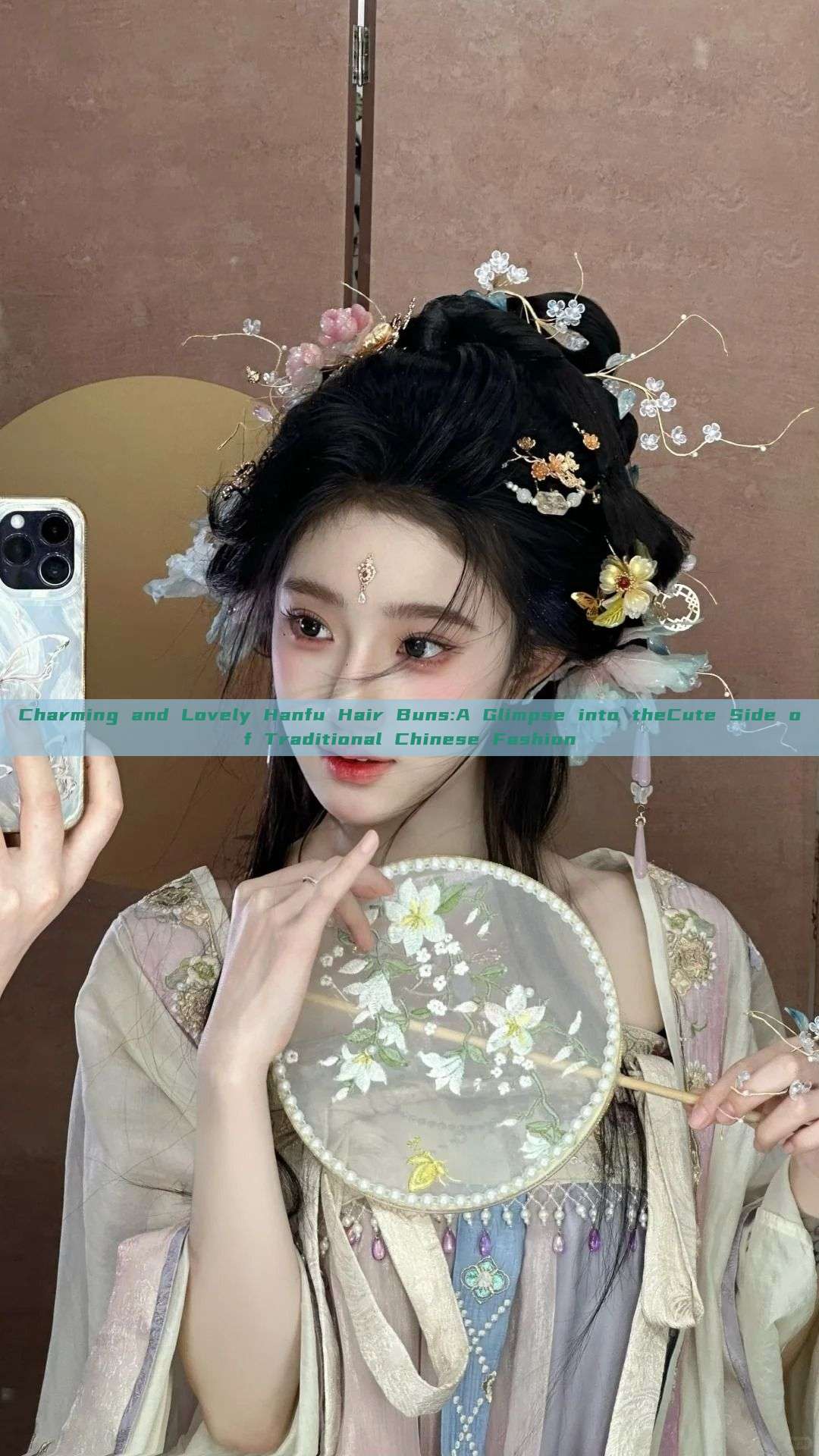 Charming and Lovely Hanfu Hair Buns:A Glimpse into theCute Side of Traditional Chinese Fashion Charming and Lovely Hanfu Hair Buns:A Glimpse into theCute Side of Traditional Chinese Fashion