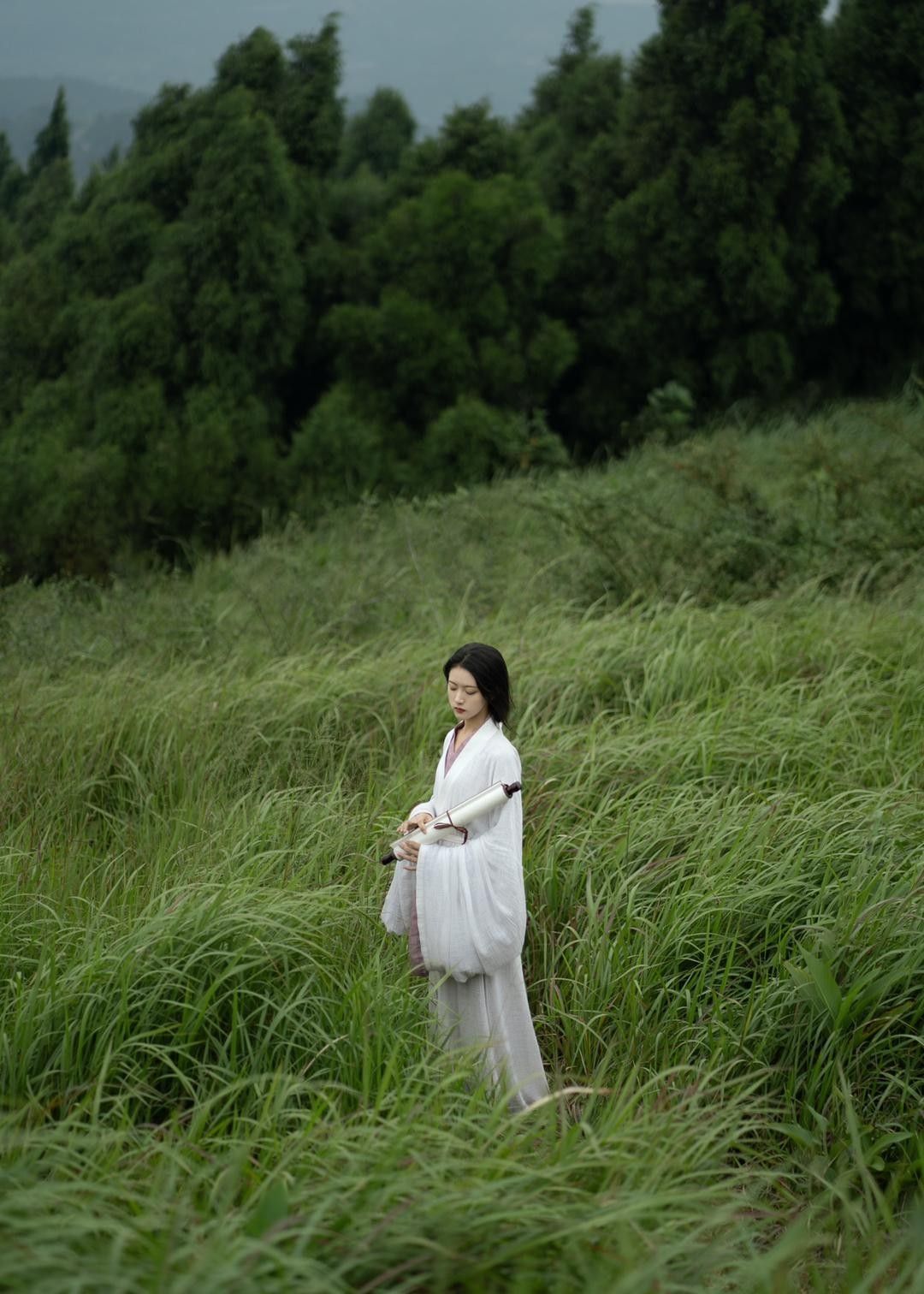 The Elegance of Hanfu Waist Belts:A Journey into Traditional Chinese Jewelry The Elegance of Hanfu Waist Belts:A Journey into Traditional Chinese Jewelry