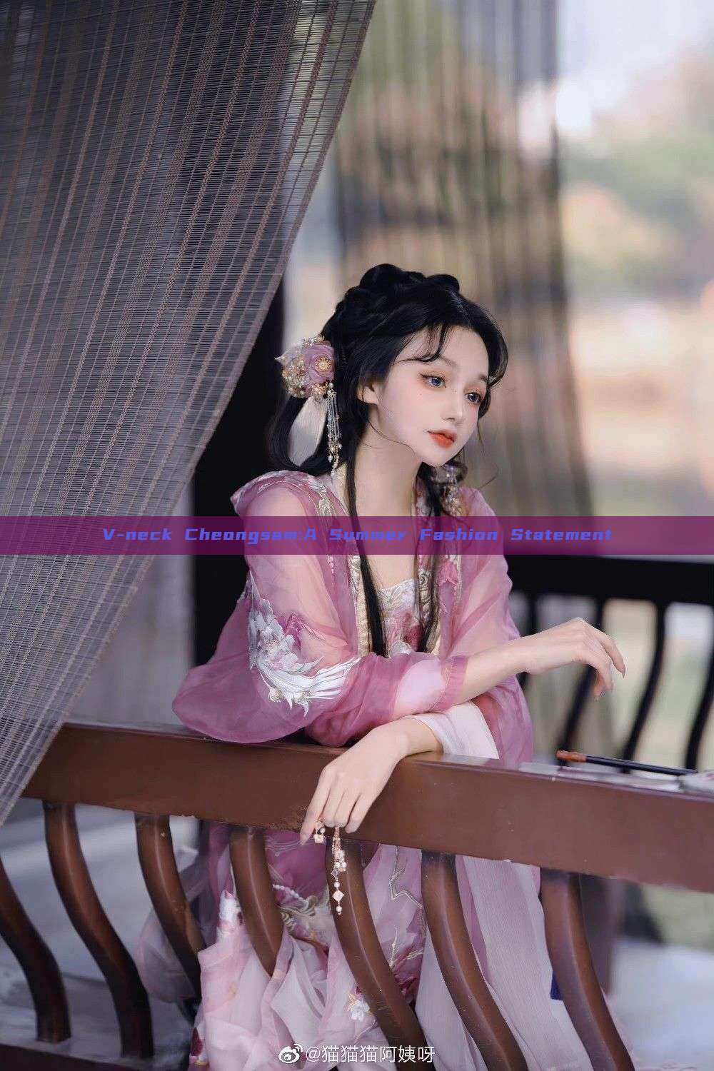 V-neck Cheongsam:A Summer Fashion Statement V-neck Cheongsam:A Summer Fashion Statement
