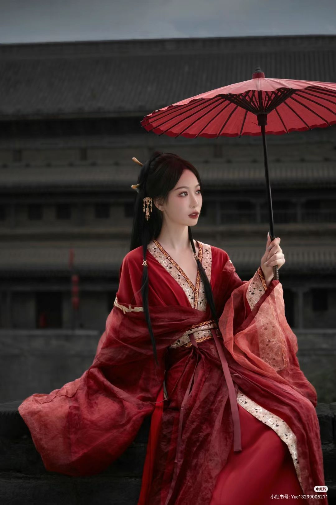 The Splendor of Hanfu and Summer Lotus:A Cultural Journey The Splendor of Hanfu and Summer Lotus:A Cultural Journey