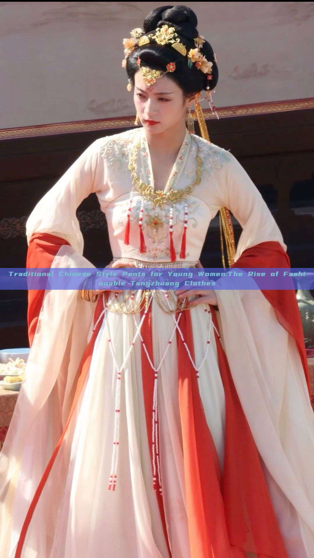 Traditional Chinese Style Pants for Young Women:The Rise of Fashionable Tangzhuang Clothes Traditional Chinese Style Pants for Young Women:The Rise of Fashionable Tangzhuang Clothes